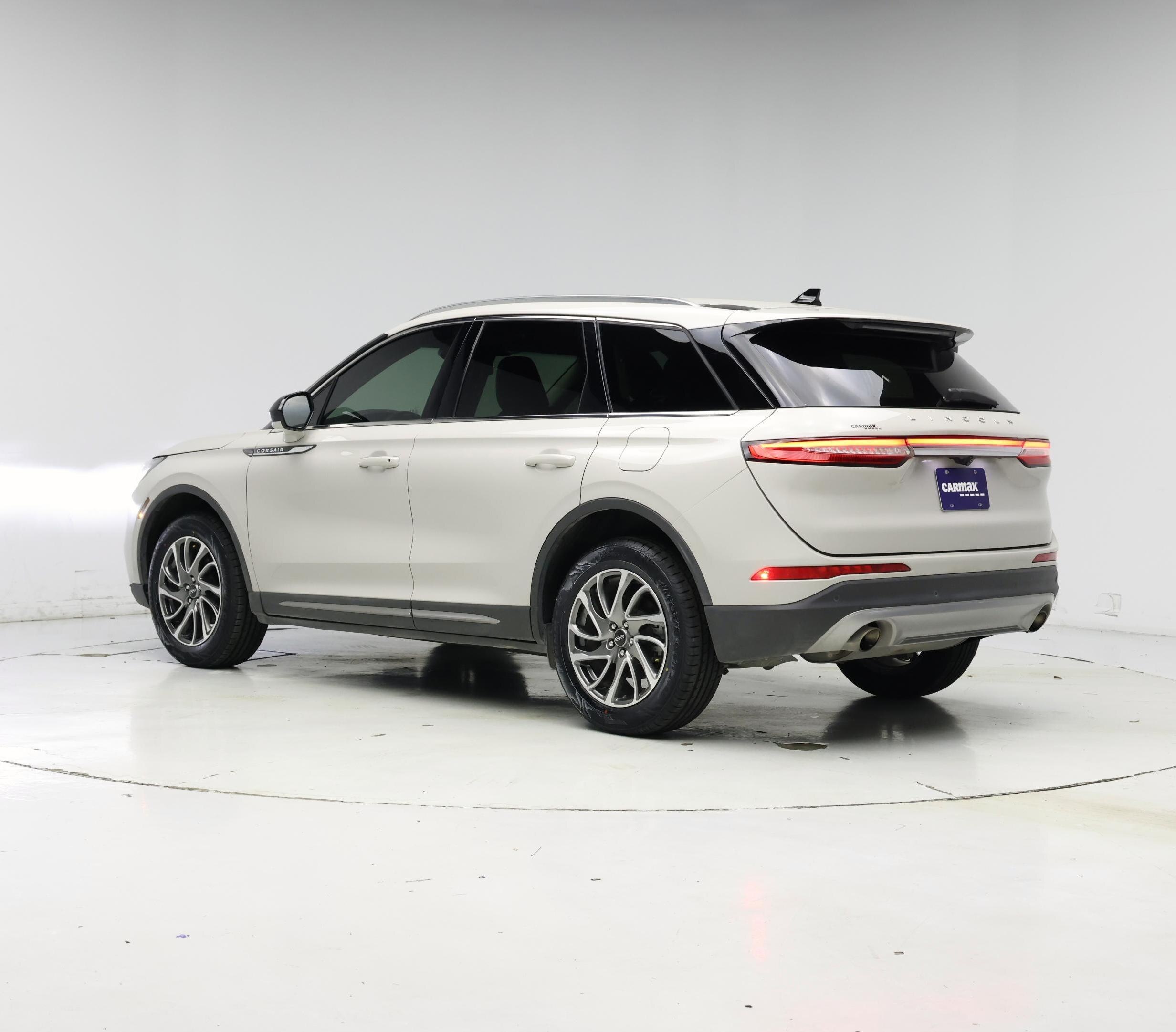 Thumbnail: 2022 Lincoln Corsair - 2