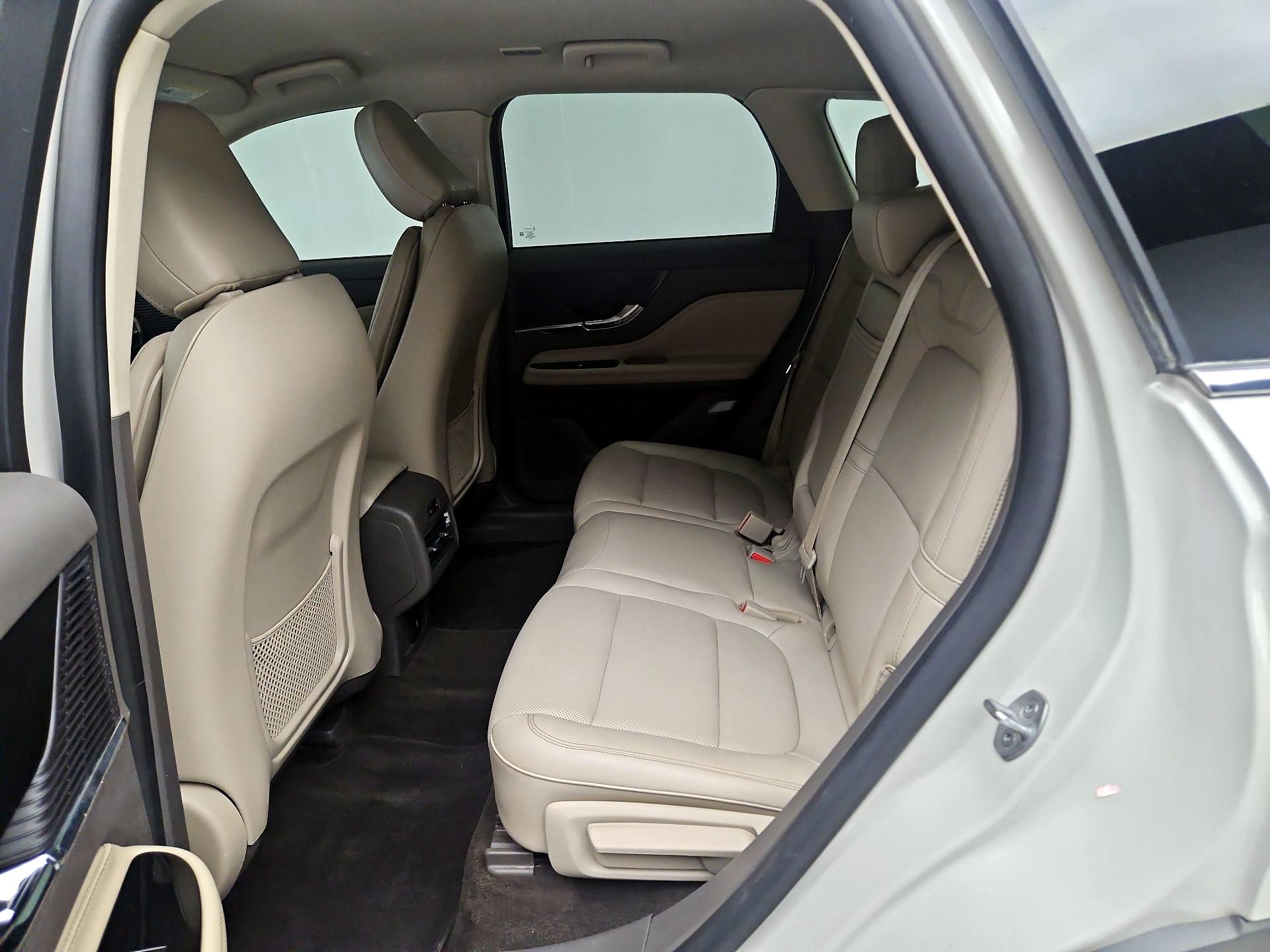 Thumbnail: 2022 Lincoln Corsair - 20