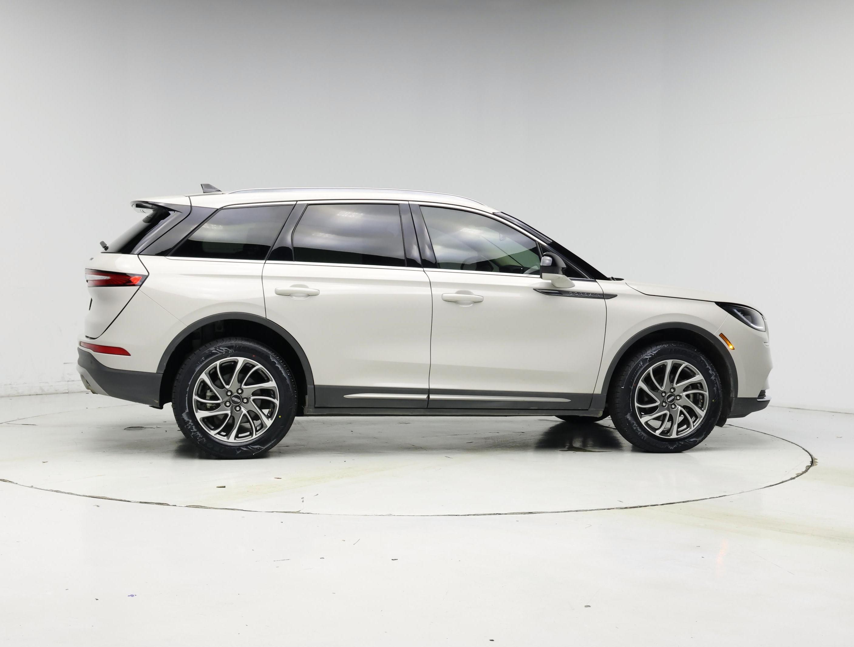 Thumbnail: 2022 Lincoln Corsair - 7