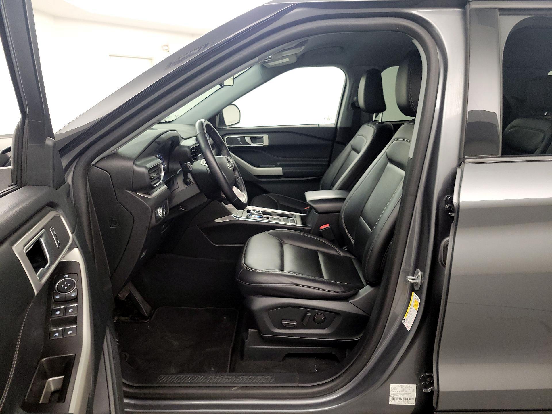 Thumbnail: 2022 Ford Explorer - 11