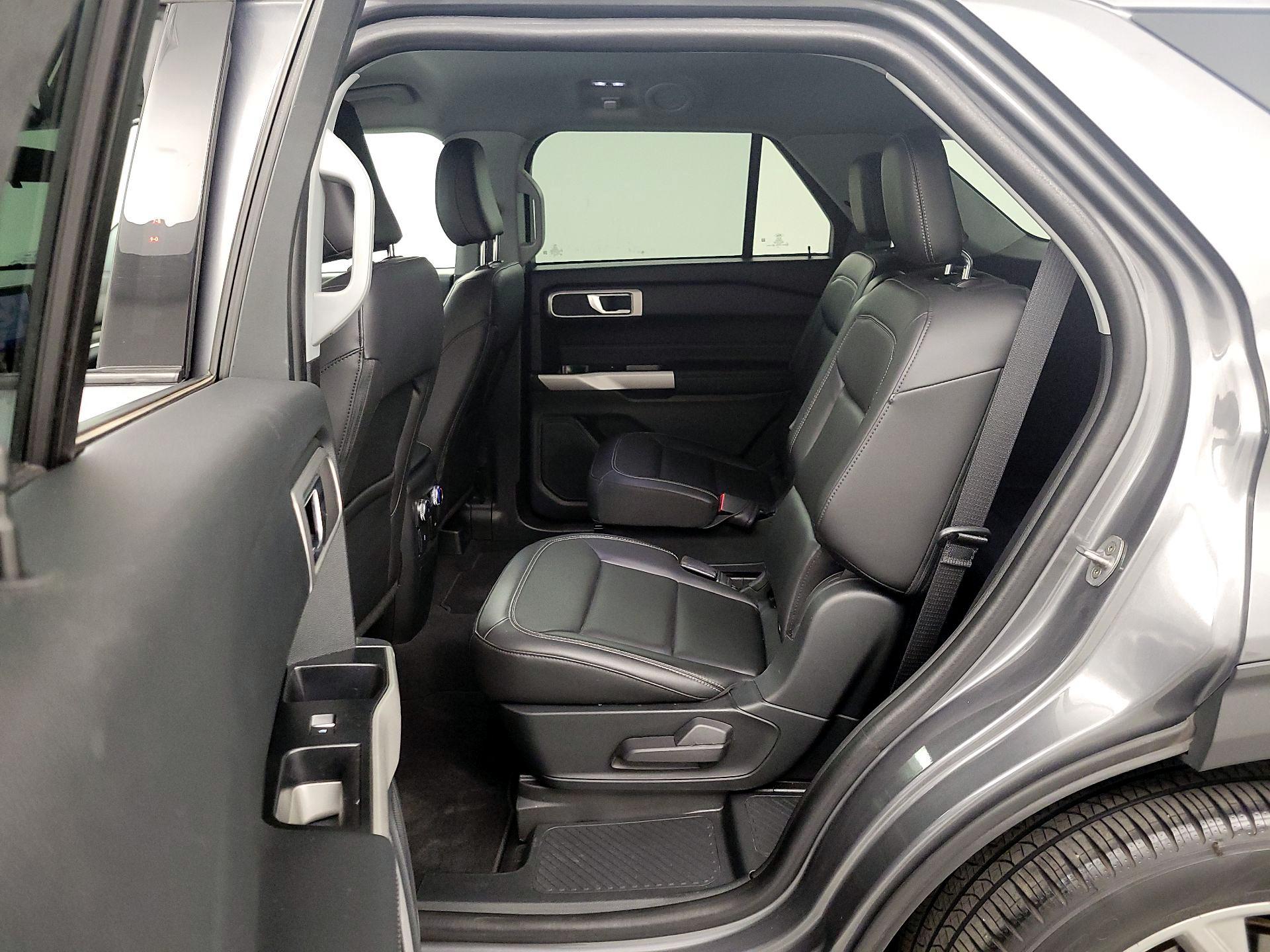 Thumbnail: 2022 Ford Explorer - 20