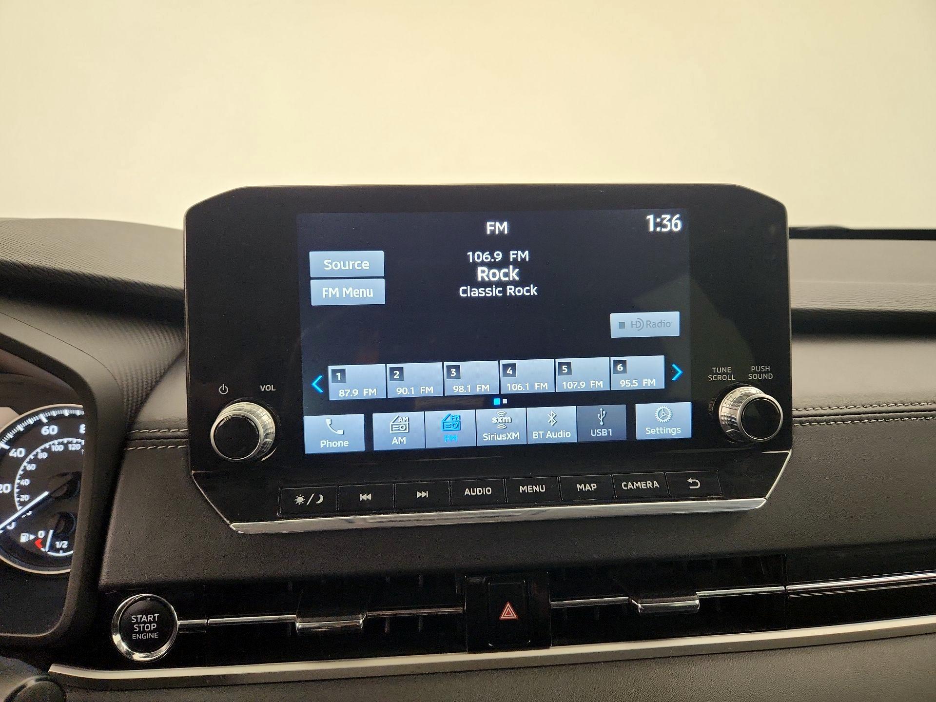 Thumbnail: 2022 Mitsubishi Outlander - 16