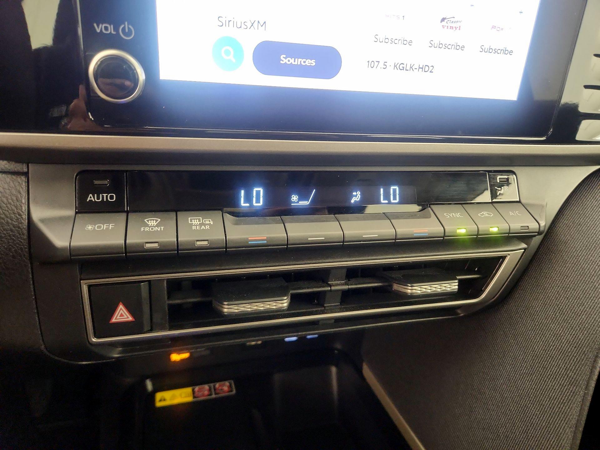 Thumbnail: 2025 Toyota Camry - 16