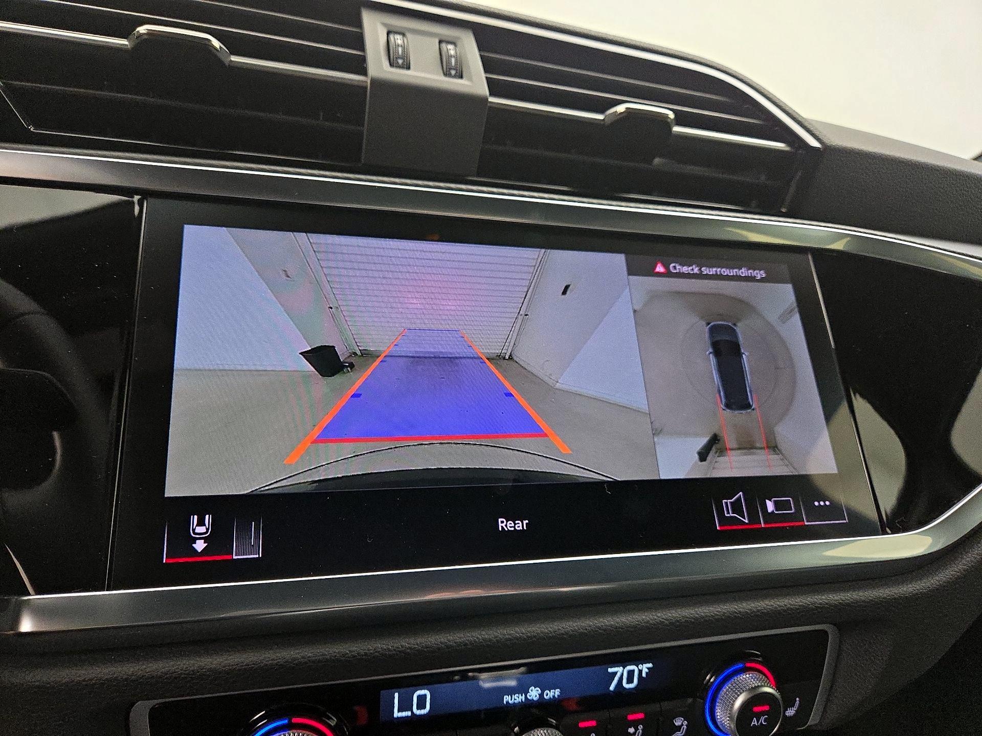 Thumbnail: 2025 Audi Q3 - 14