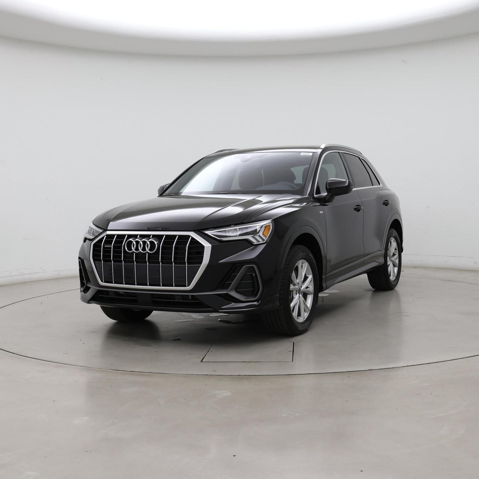 Thumbnail: 2025 Audi Q3 - 4