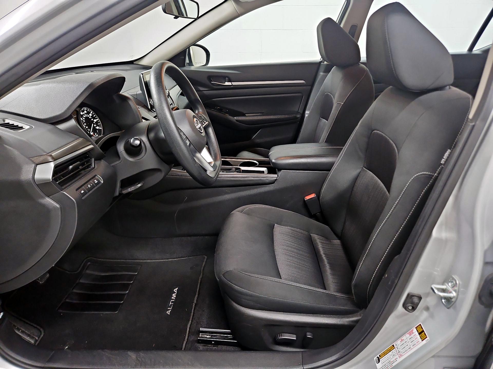 Thumbnail: 2023 Nissan Altima - 11