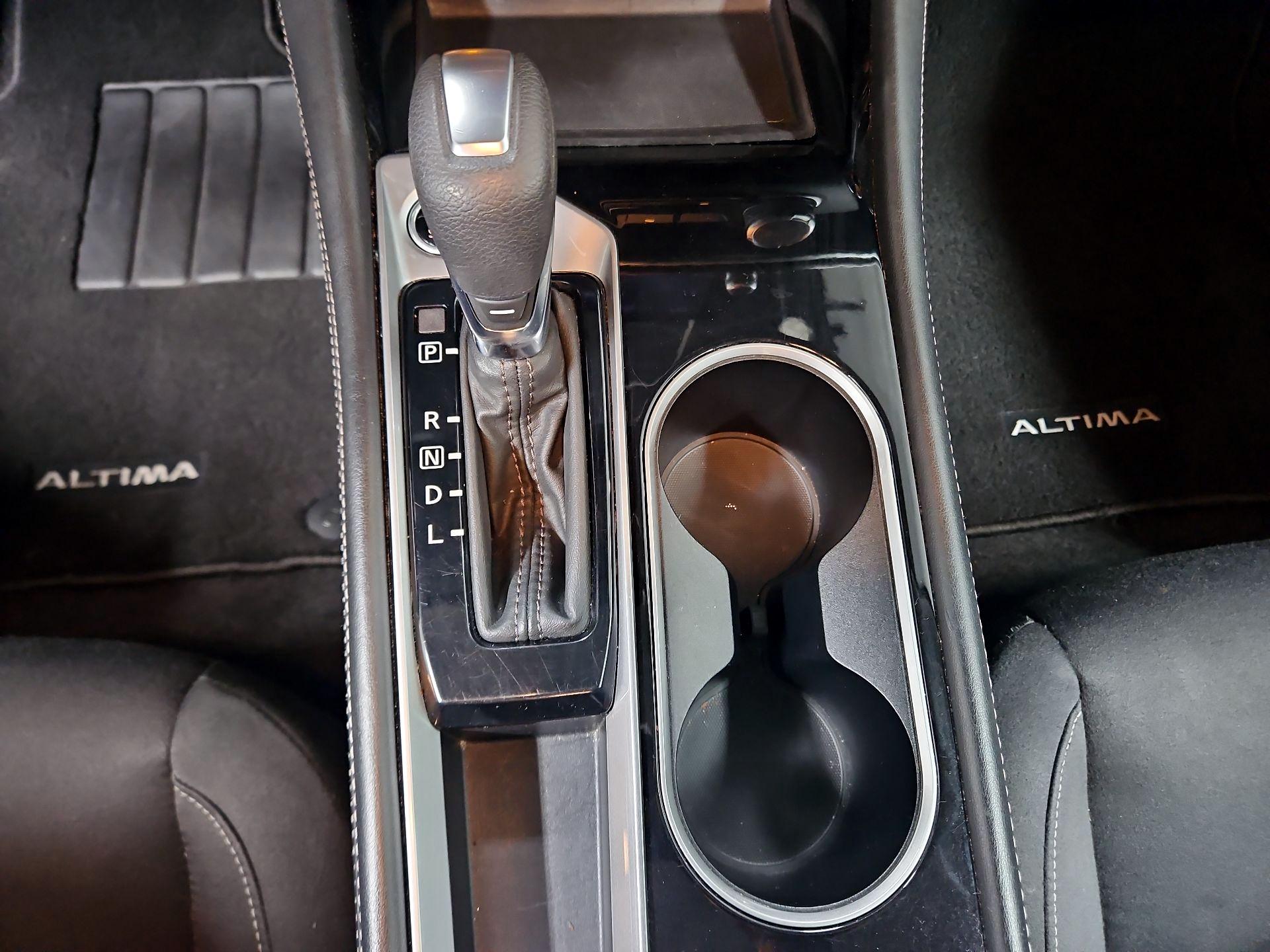 Thumbnail: 2023 Nissan Altima - 17