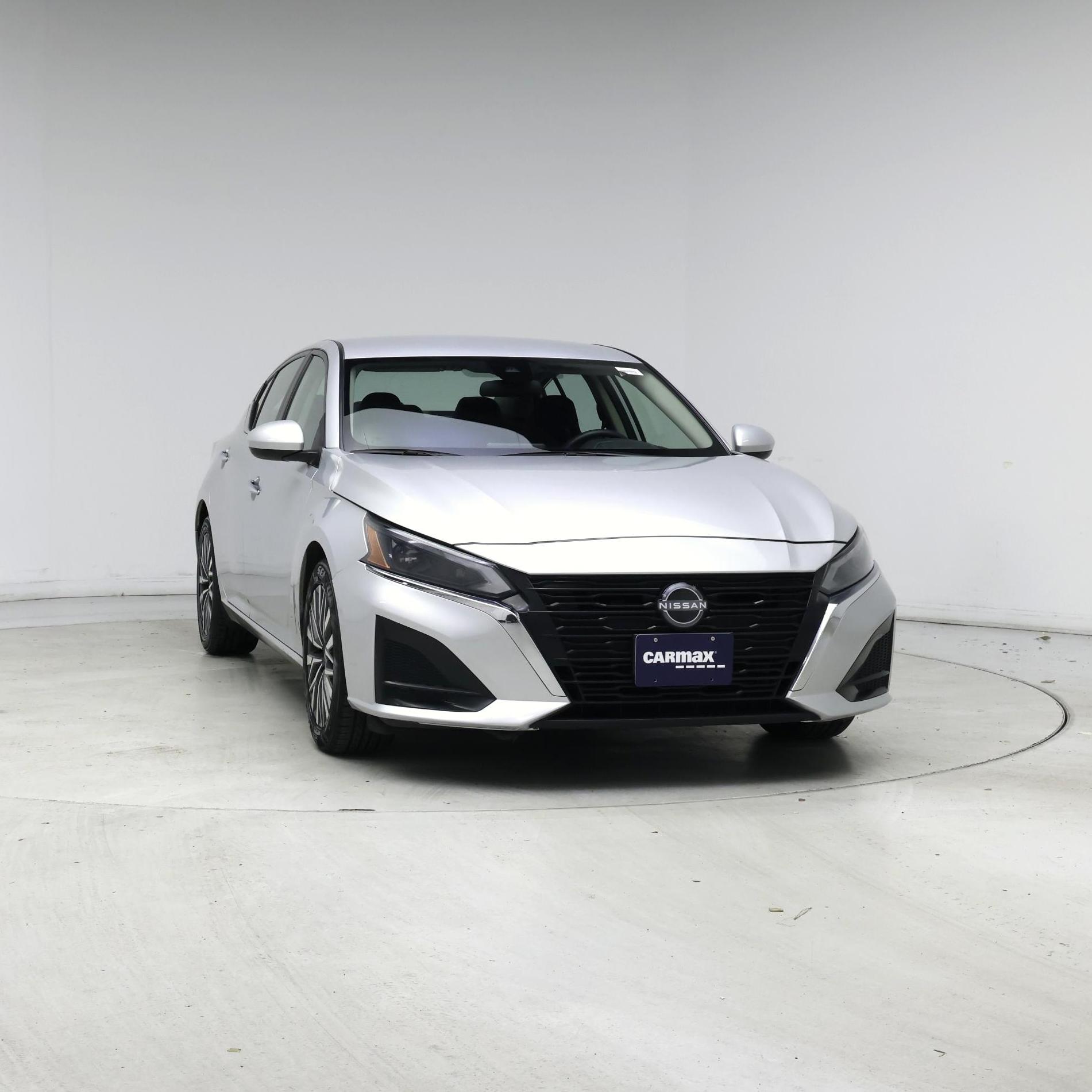 Thumbnail: 2023 Nissan Altima - 5