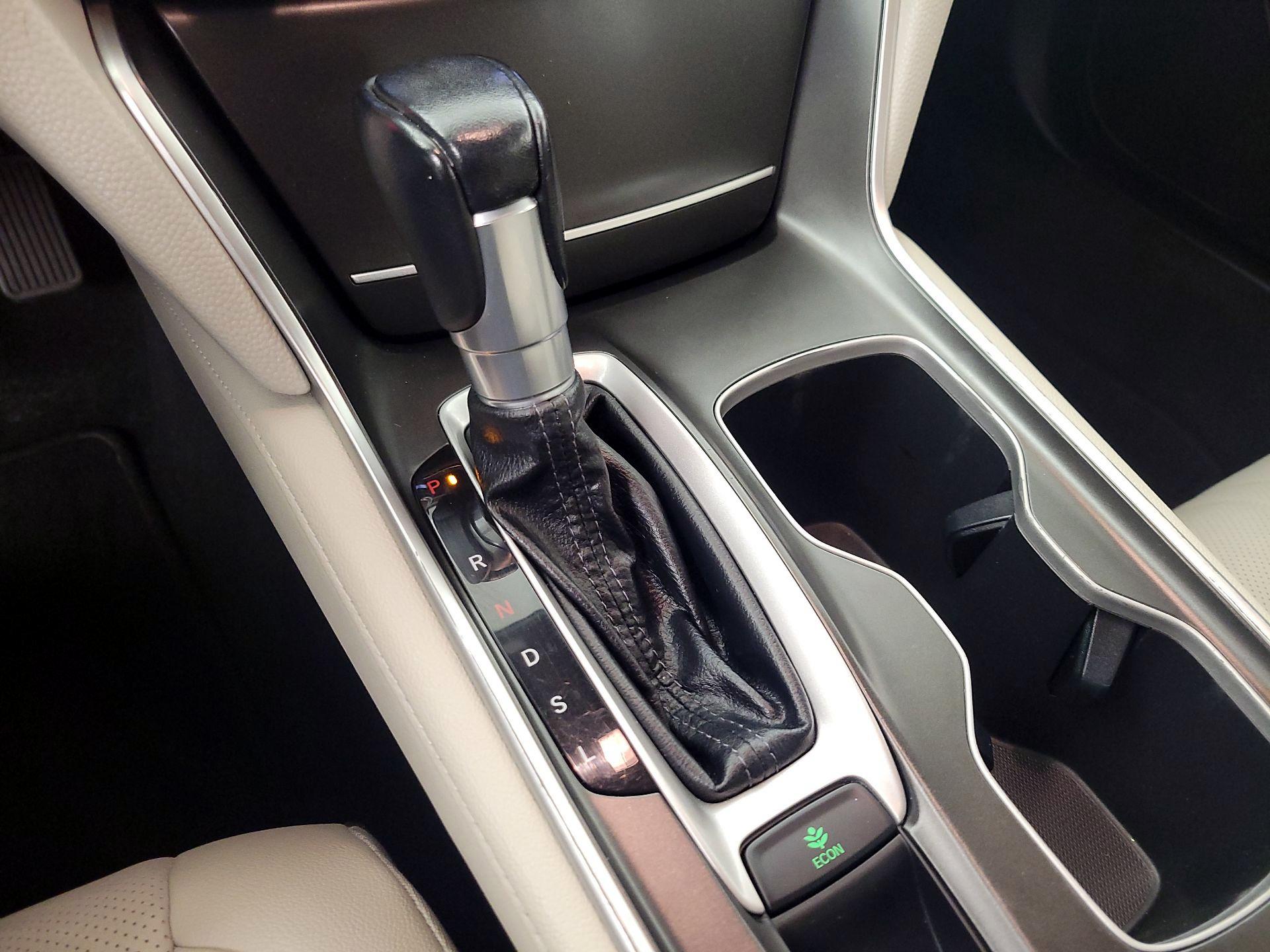 Thumbnail: 2020 Honda Accord - 17