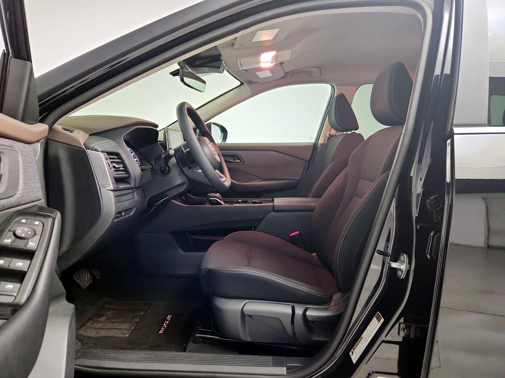 Thumbnail: 2023 Nissan Rogue - 11