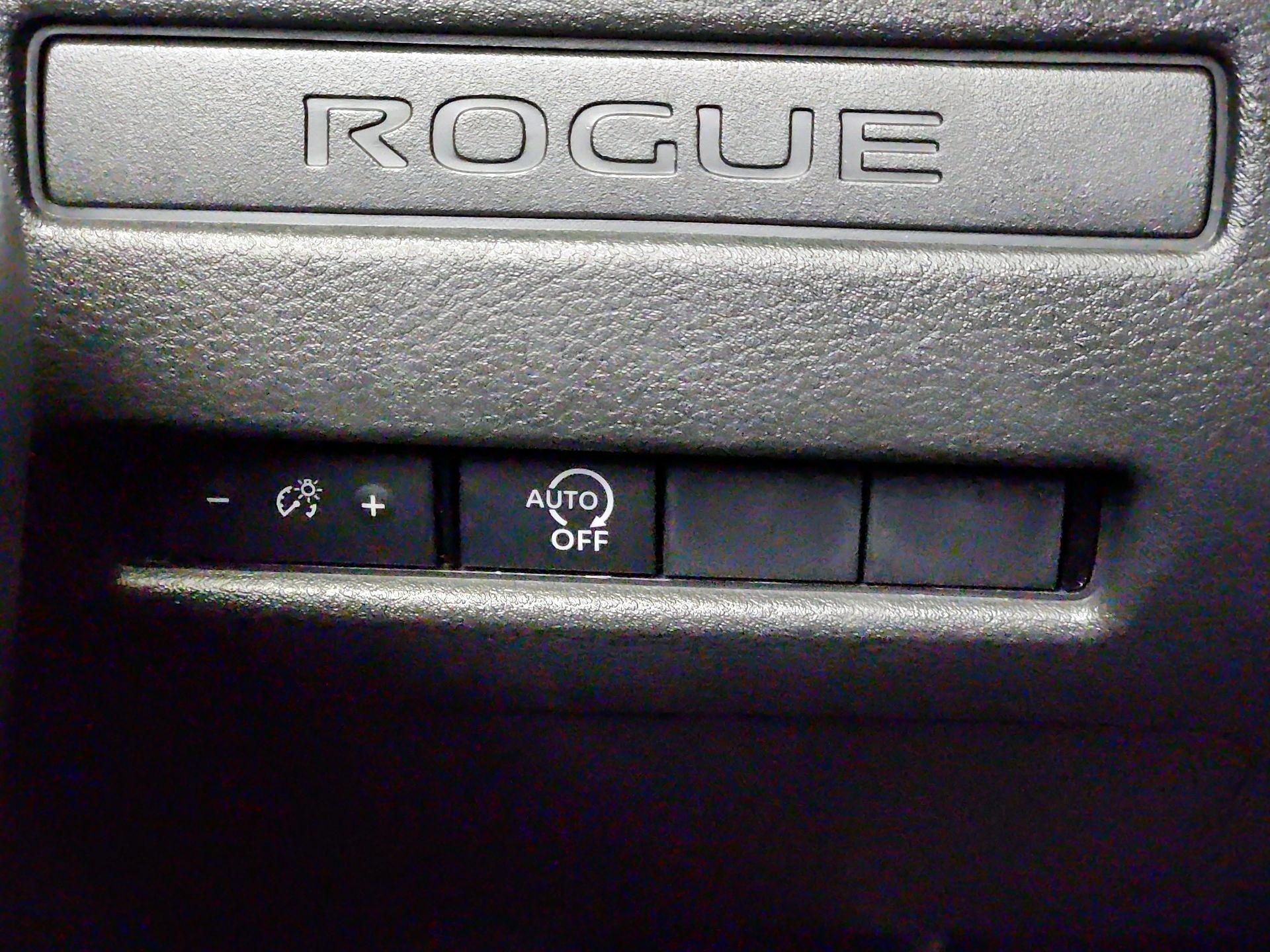 Thumbnail: 2023 Nissan Rogue - 13