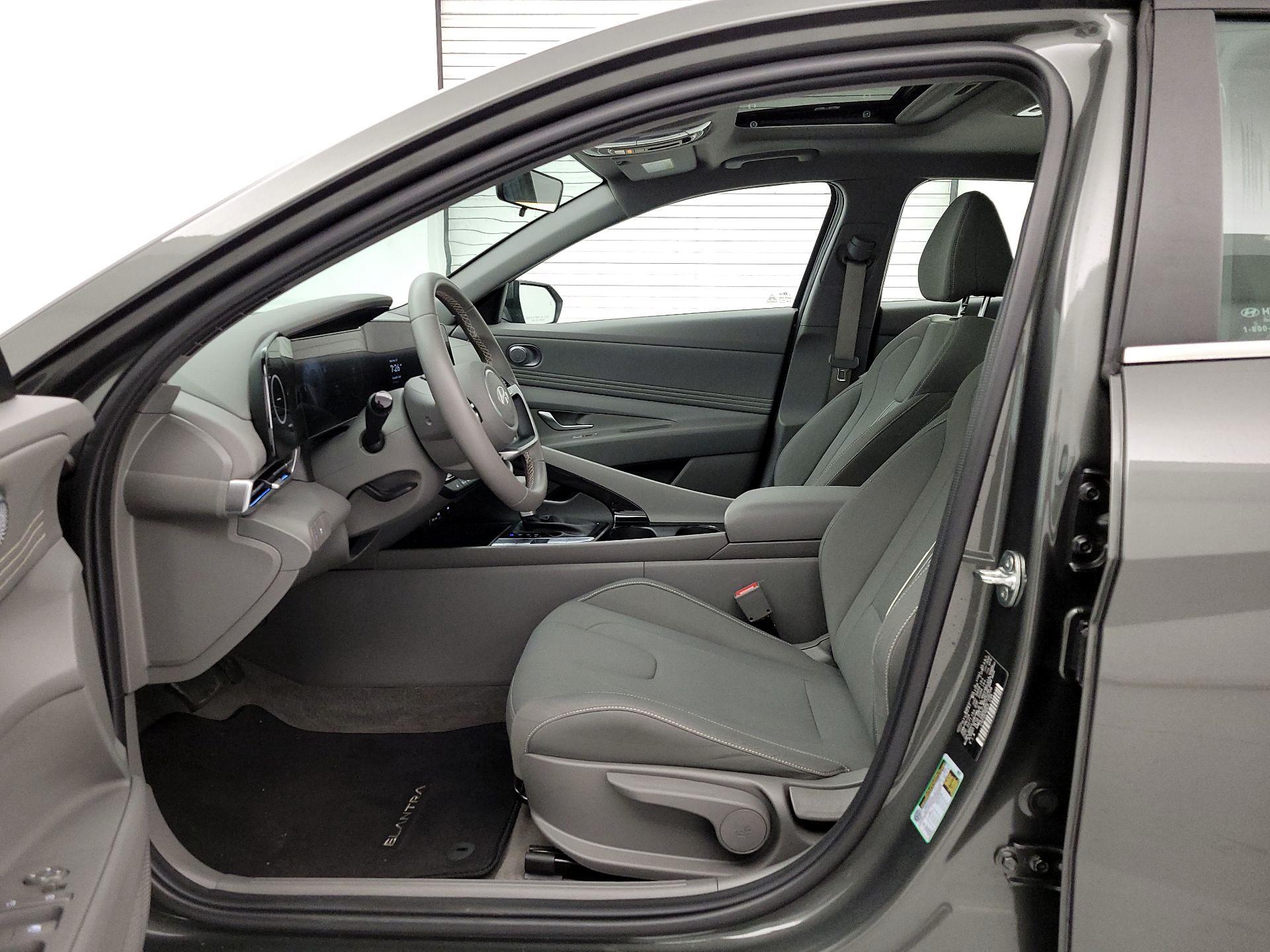 Thumbnail: 2024 Hyundai Elantra - 11