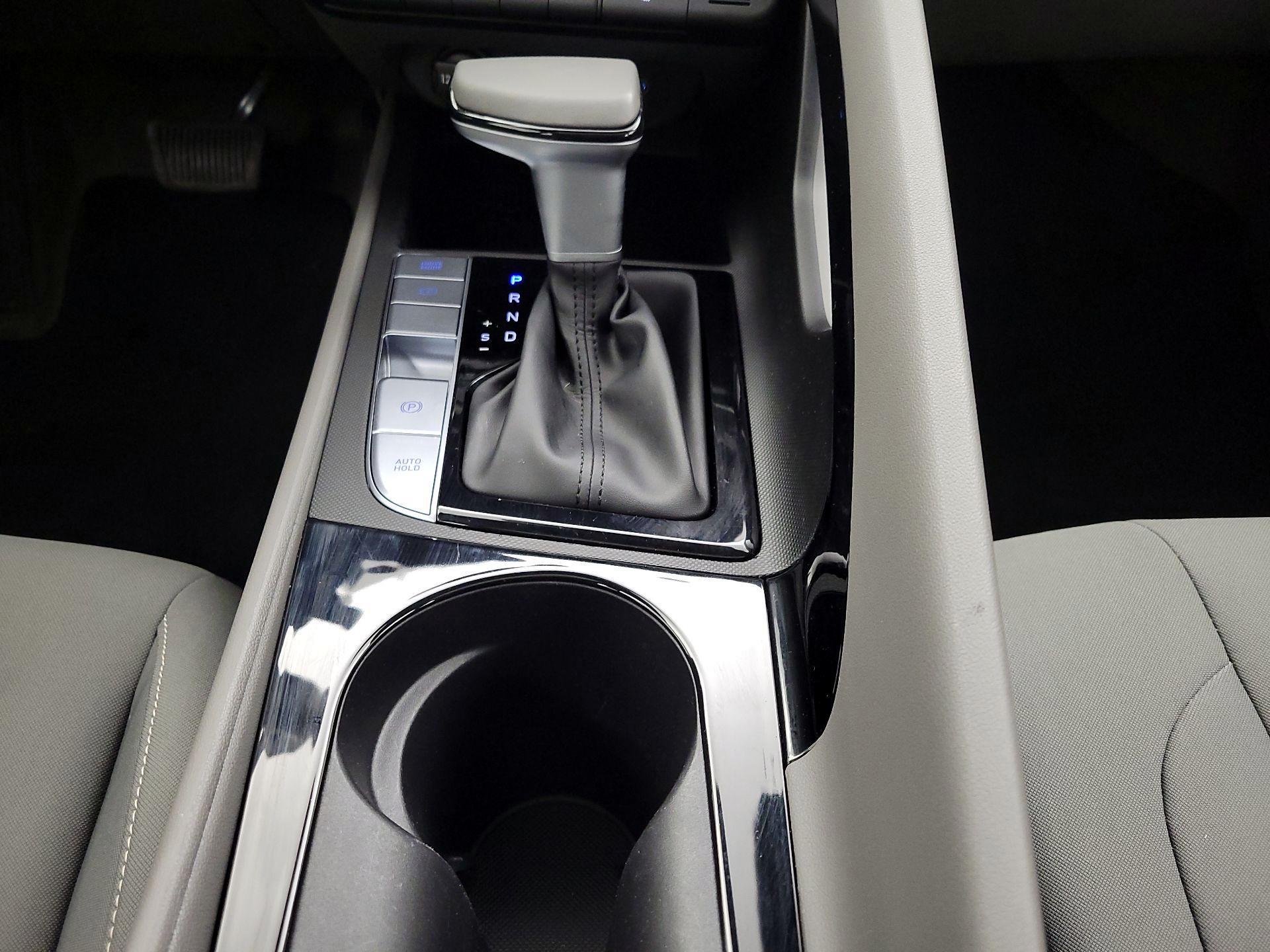 Thumbnail: 2024 Hyundai Elantra - 18