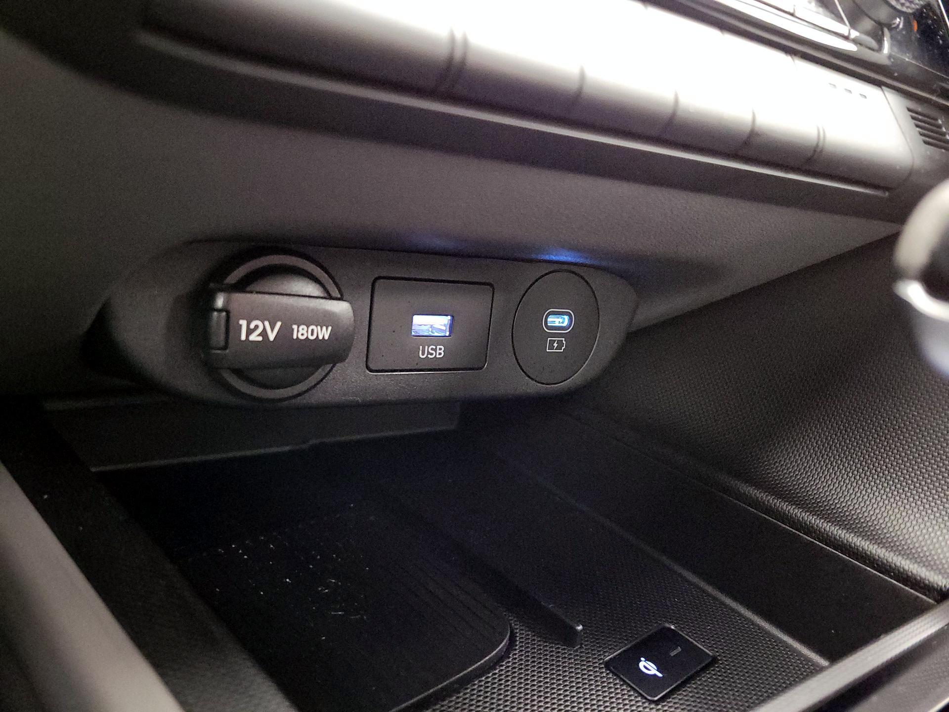 Thumbnail: 2024 Hyundai Elantra - 19