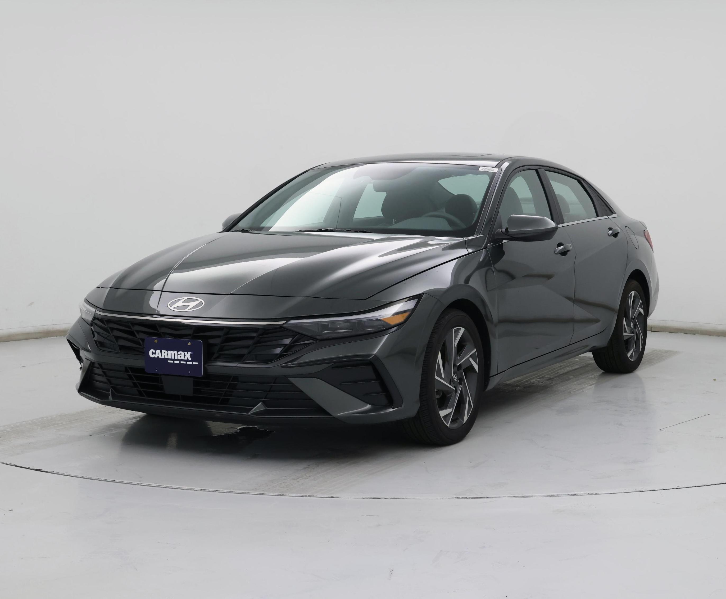 Thumbnail: 2024 Hyundai Elantra - 4