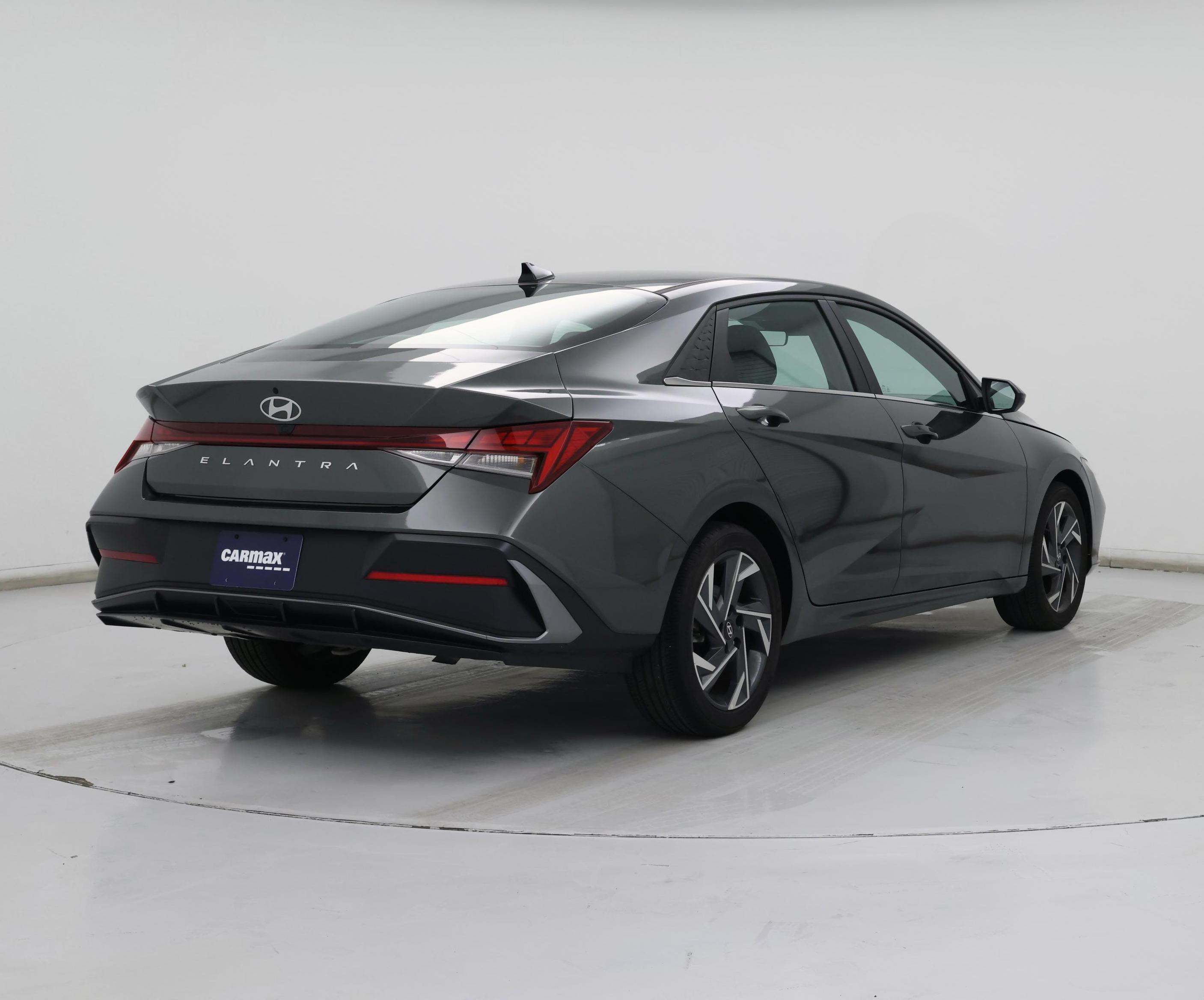 Thumbnail: 2024 Hyundai Elantra - 8