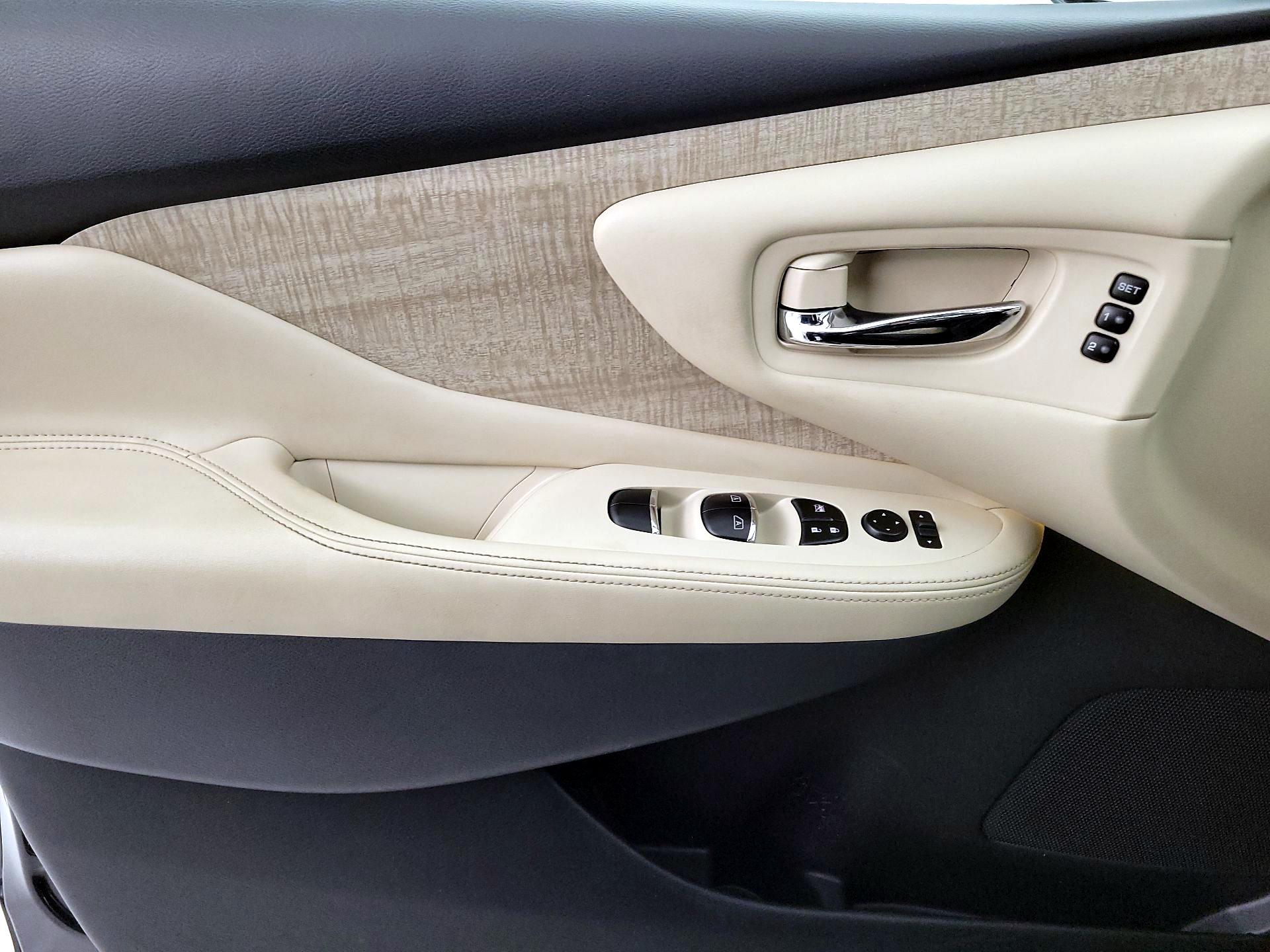 Thumbnail: 2020 Nissan Murano - 12