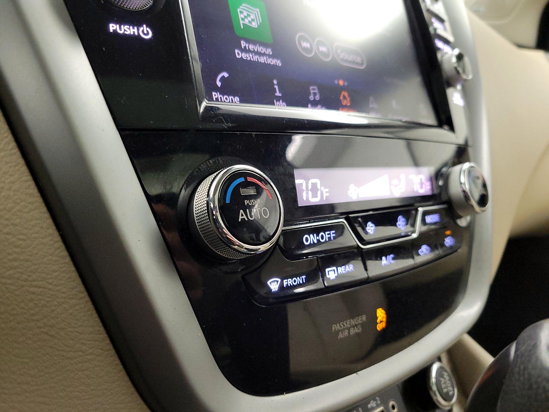 Thumbnail: 2020 Nissan Murano - 17