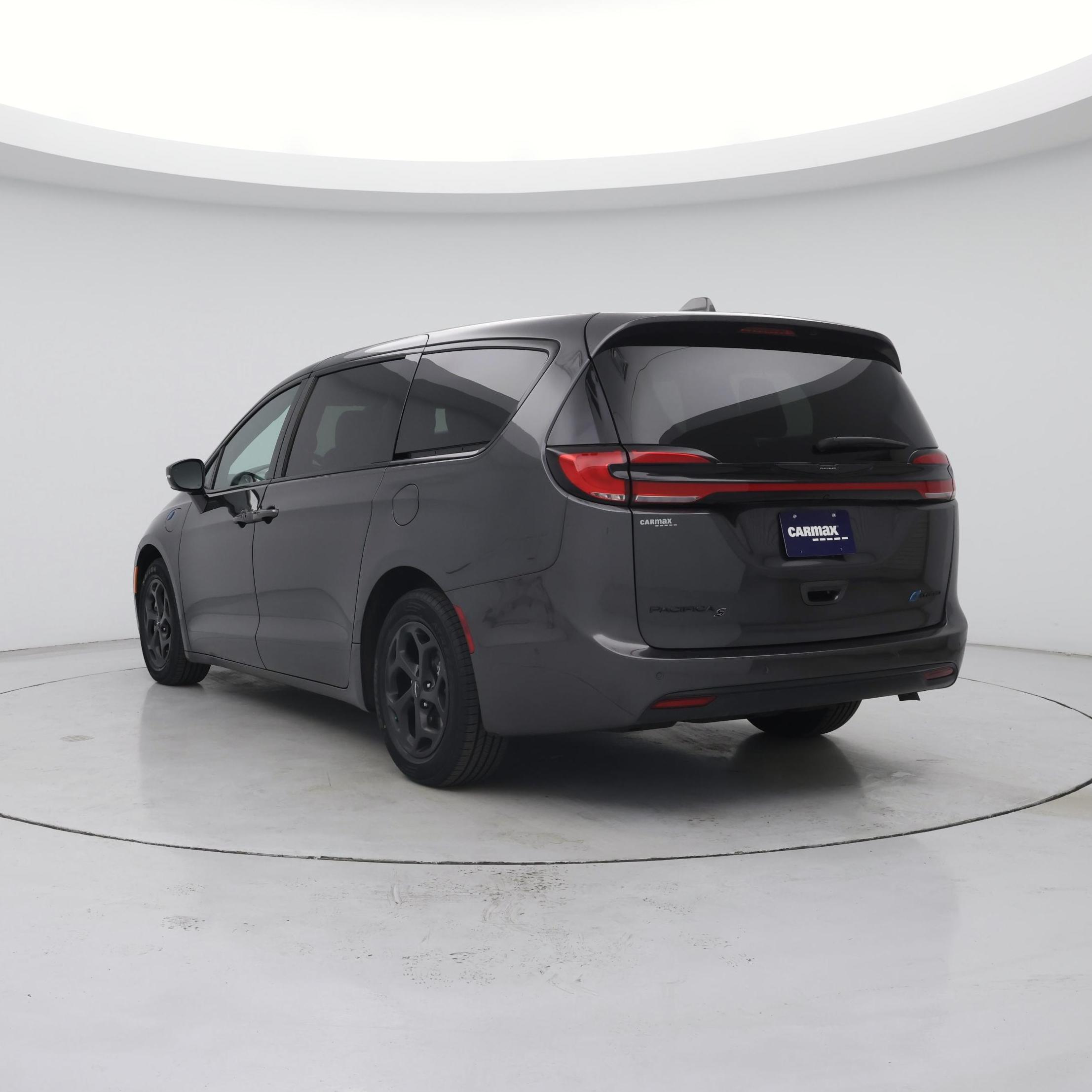 Thumbnail: 2022 Chrysler Pacifica - 2