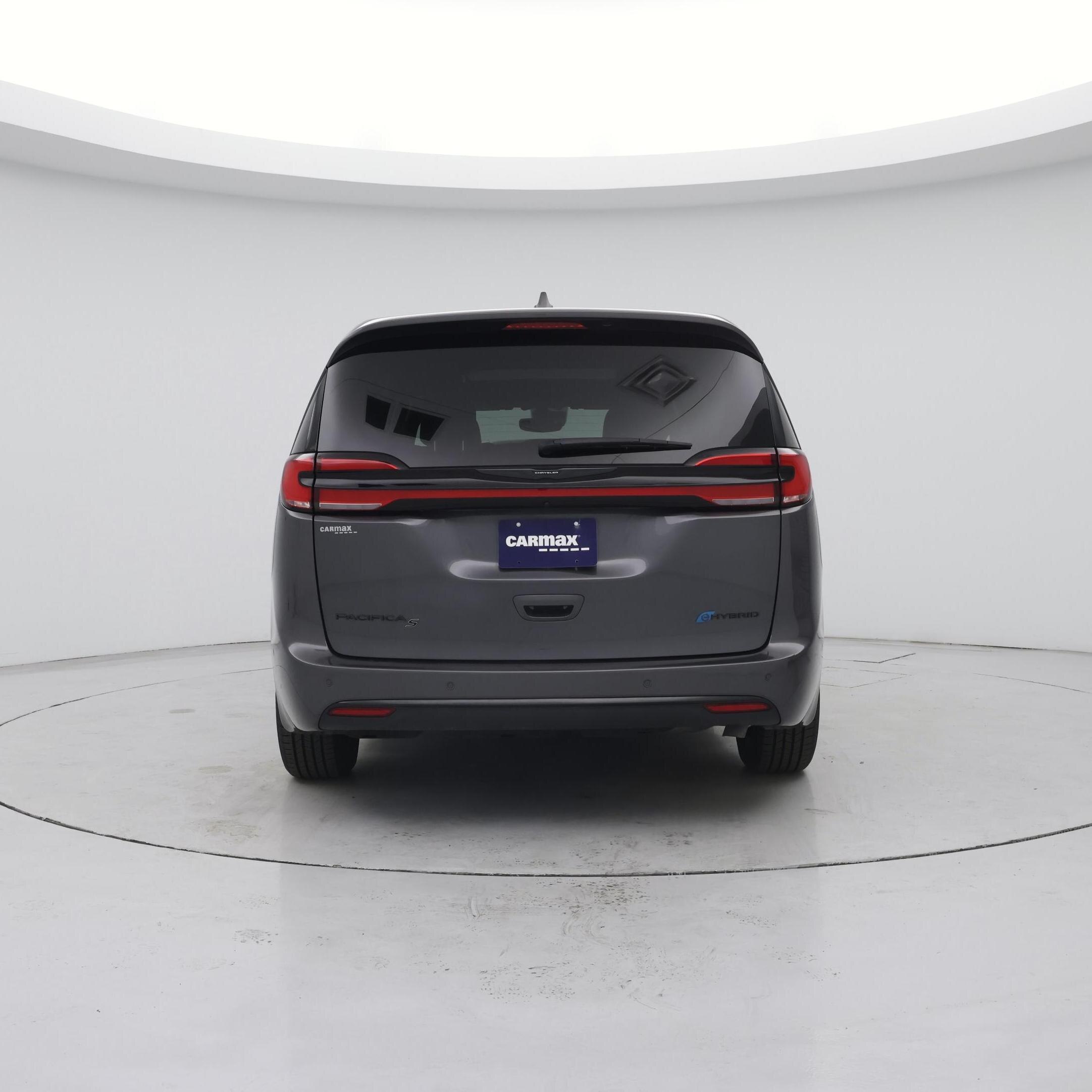 Thumbnail: 2022 Chrysler Pacifica - 6