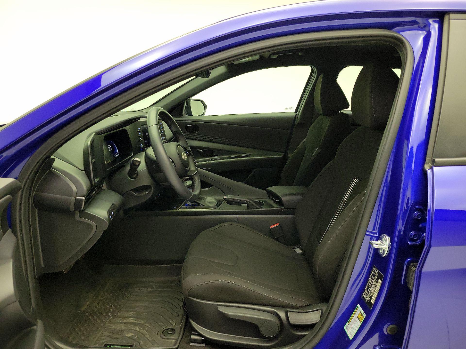 Thumbnail: 2025 Hyundai Elantra - 11