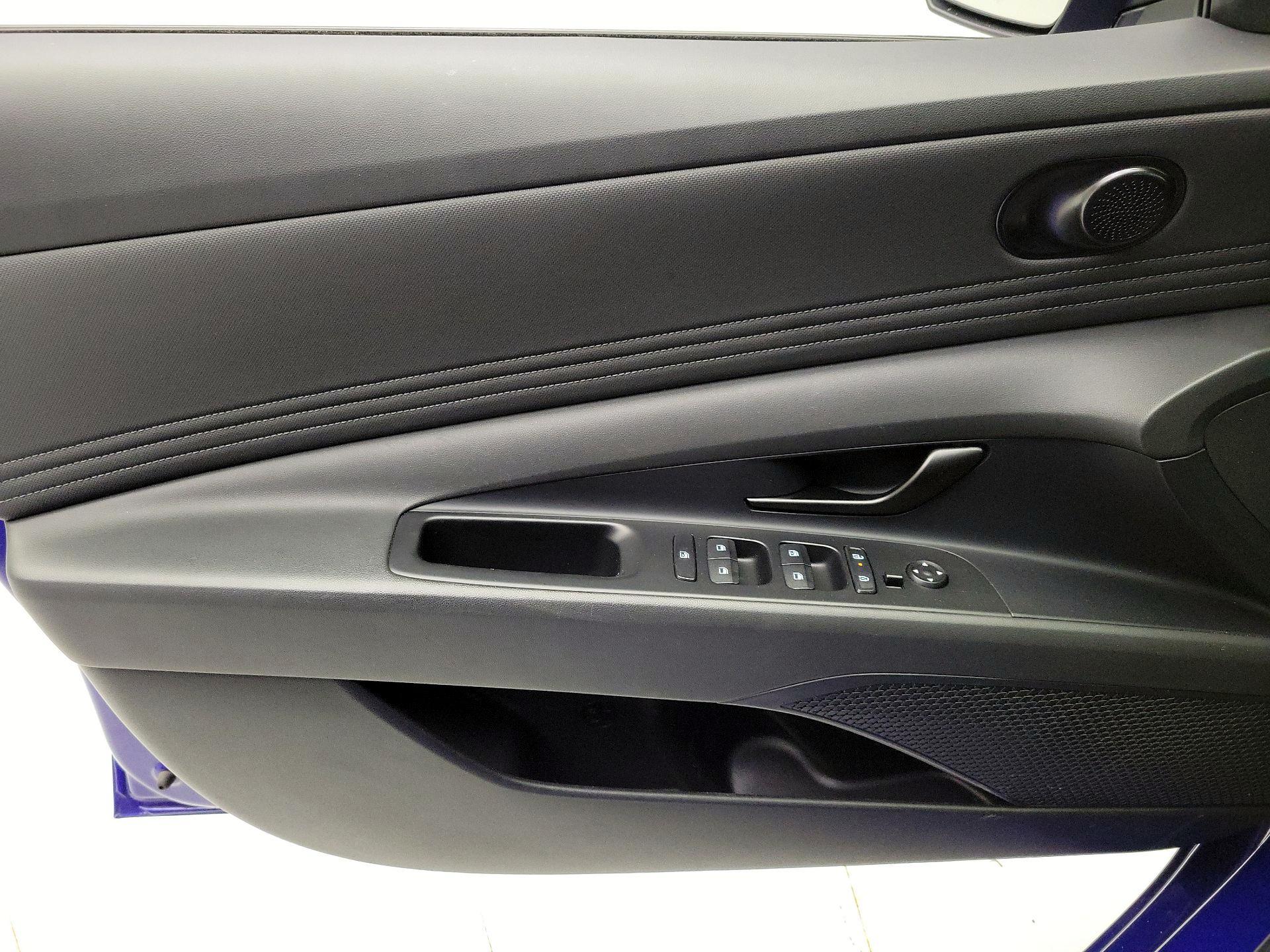 Thumbnail: 2025 Hyundai Elantra - 12