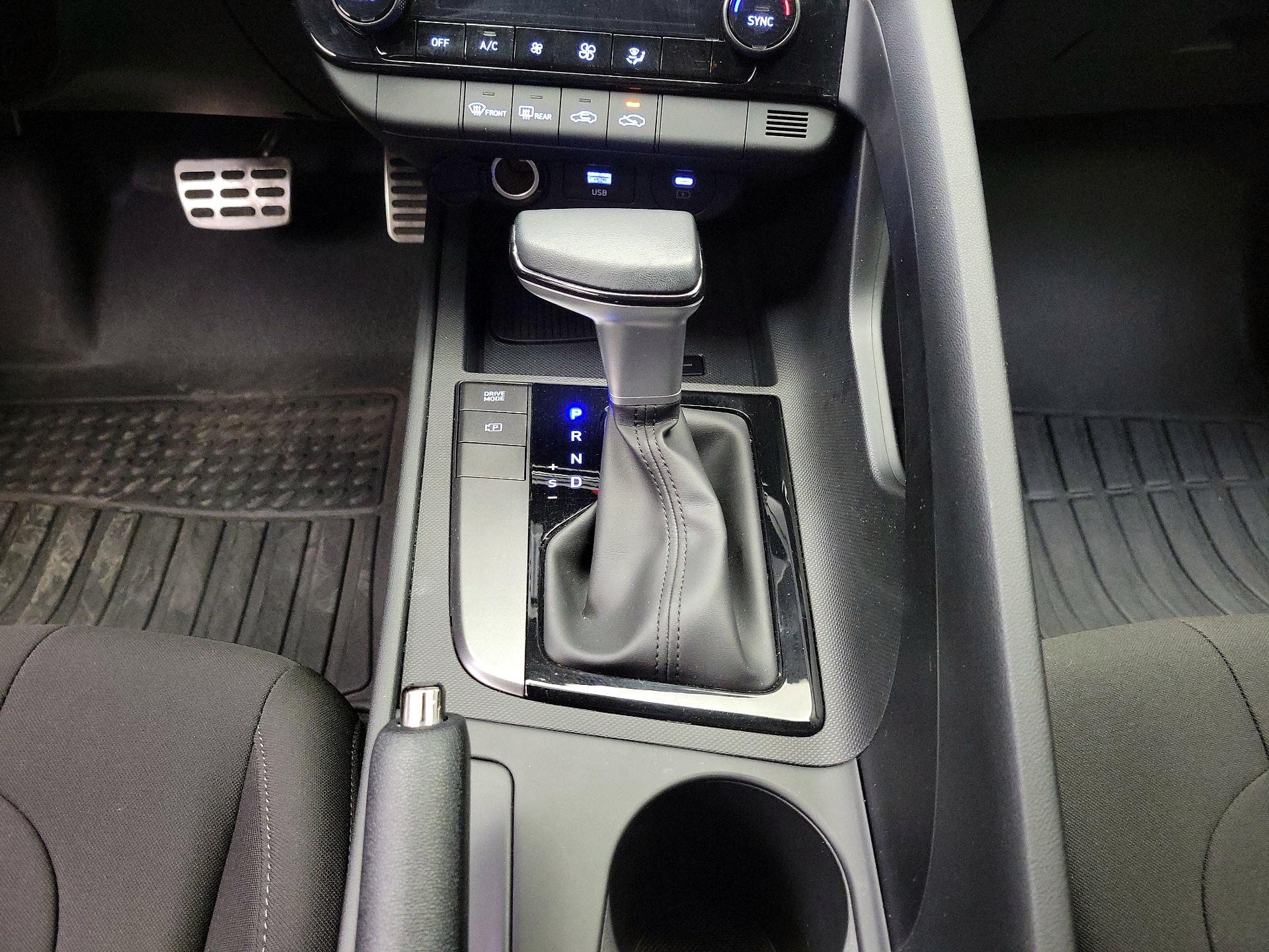 Thumbnail: 2025 Hyundai Elantra - 16