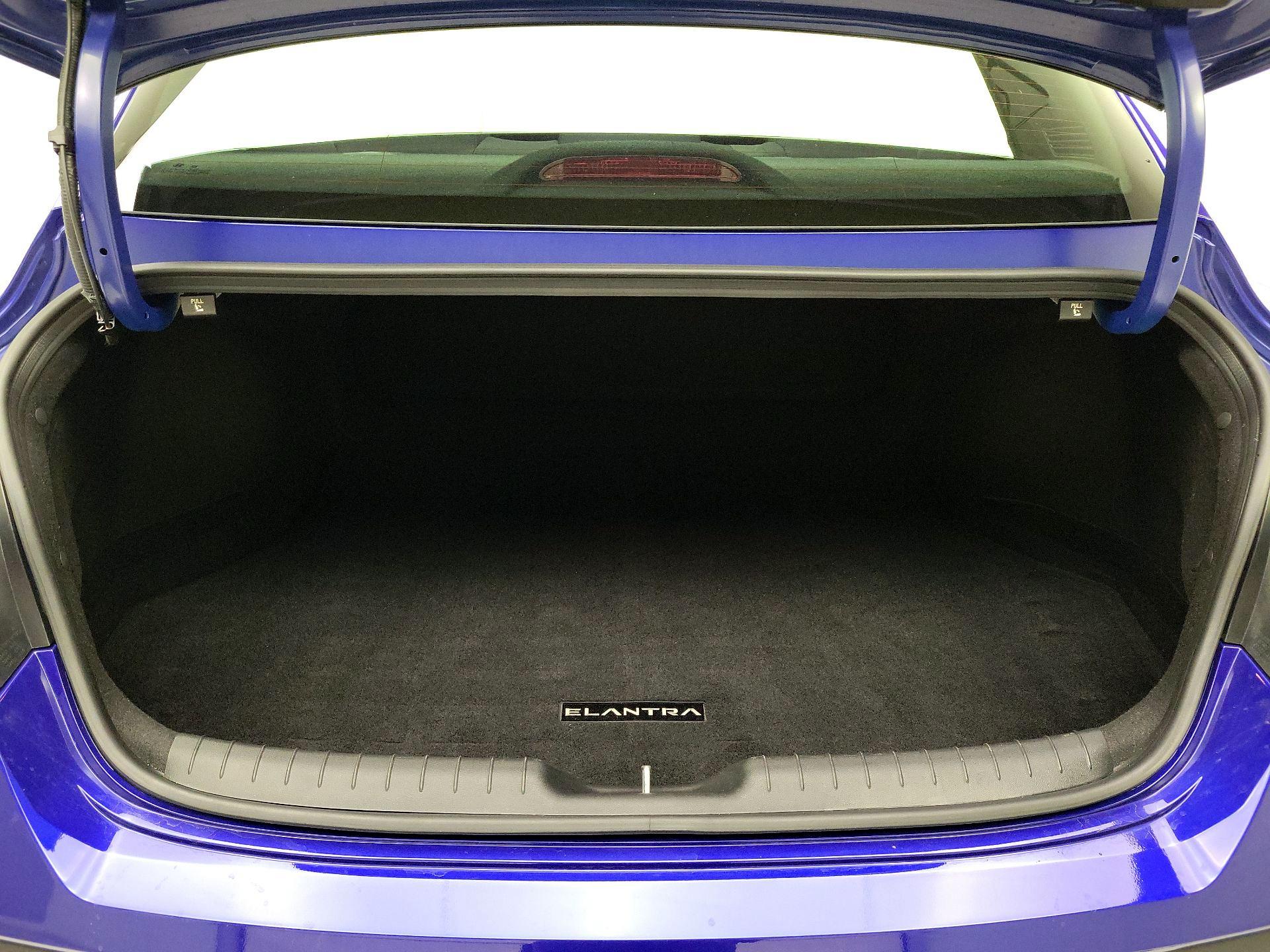 Thumbnail: 2025 Hyundai Elantra - 19