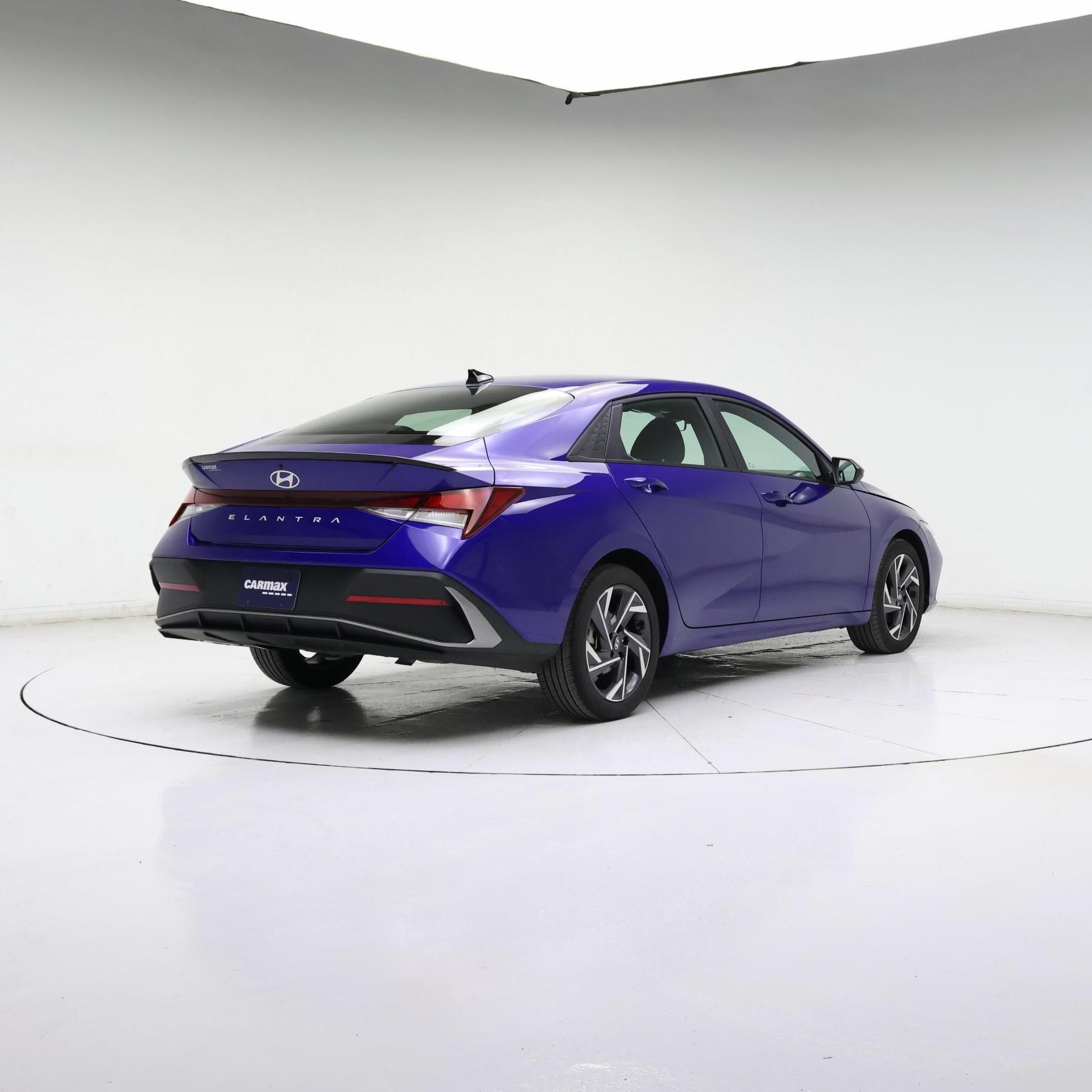 Thumbnail: 2025 Hyundai Elantra - 8