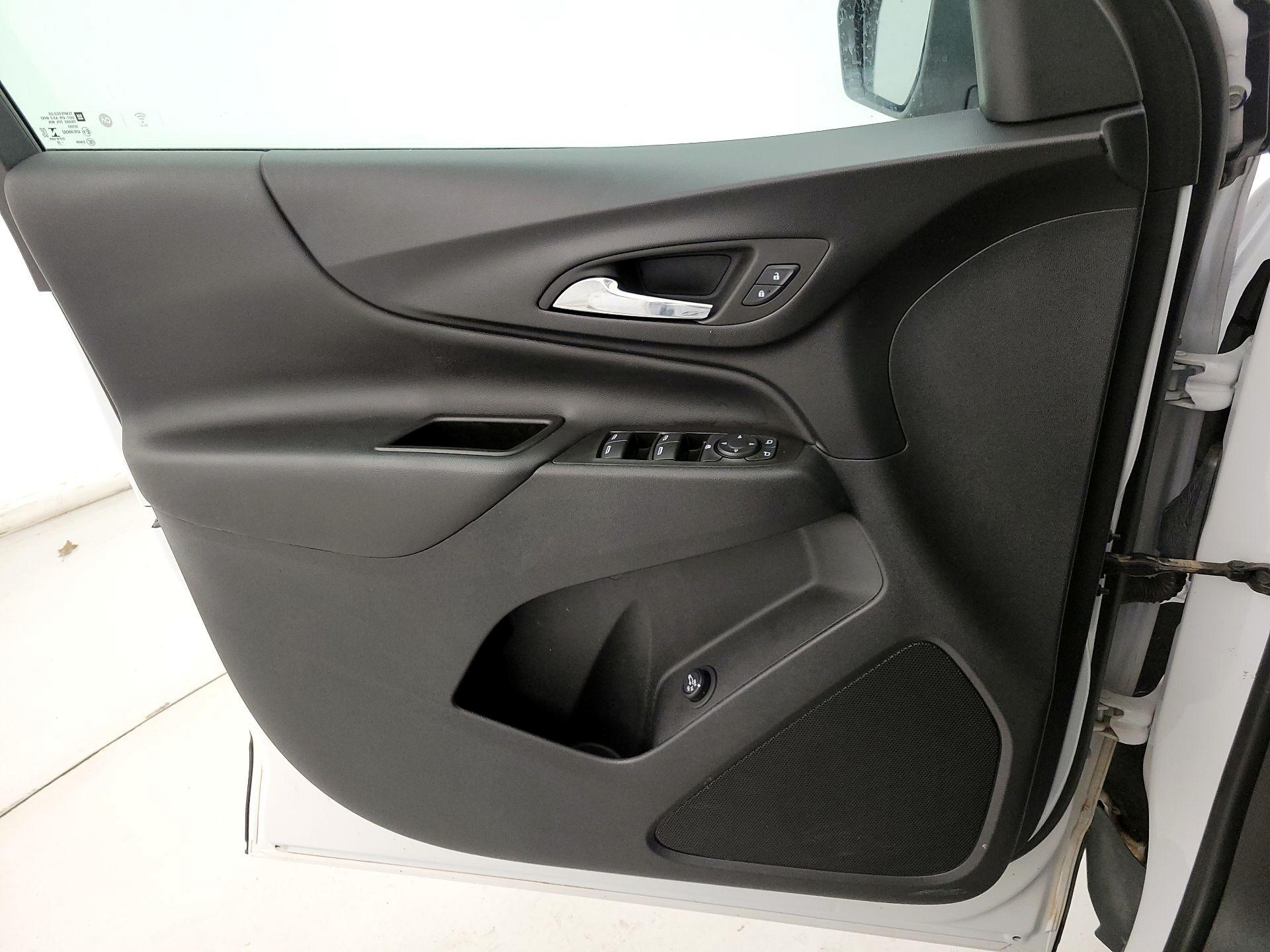 Thumbnail: 2022 Chevrolet Equinox - 12