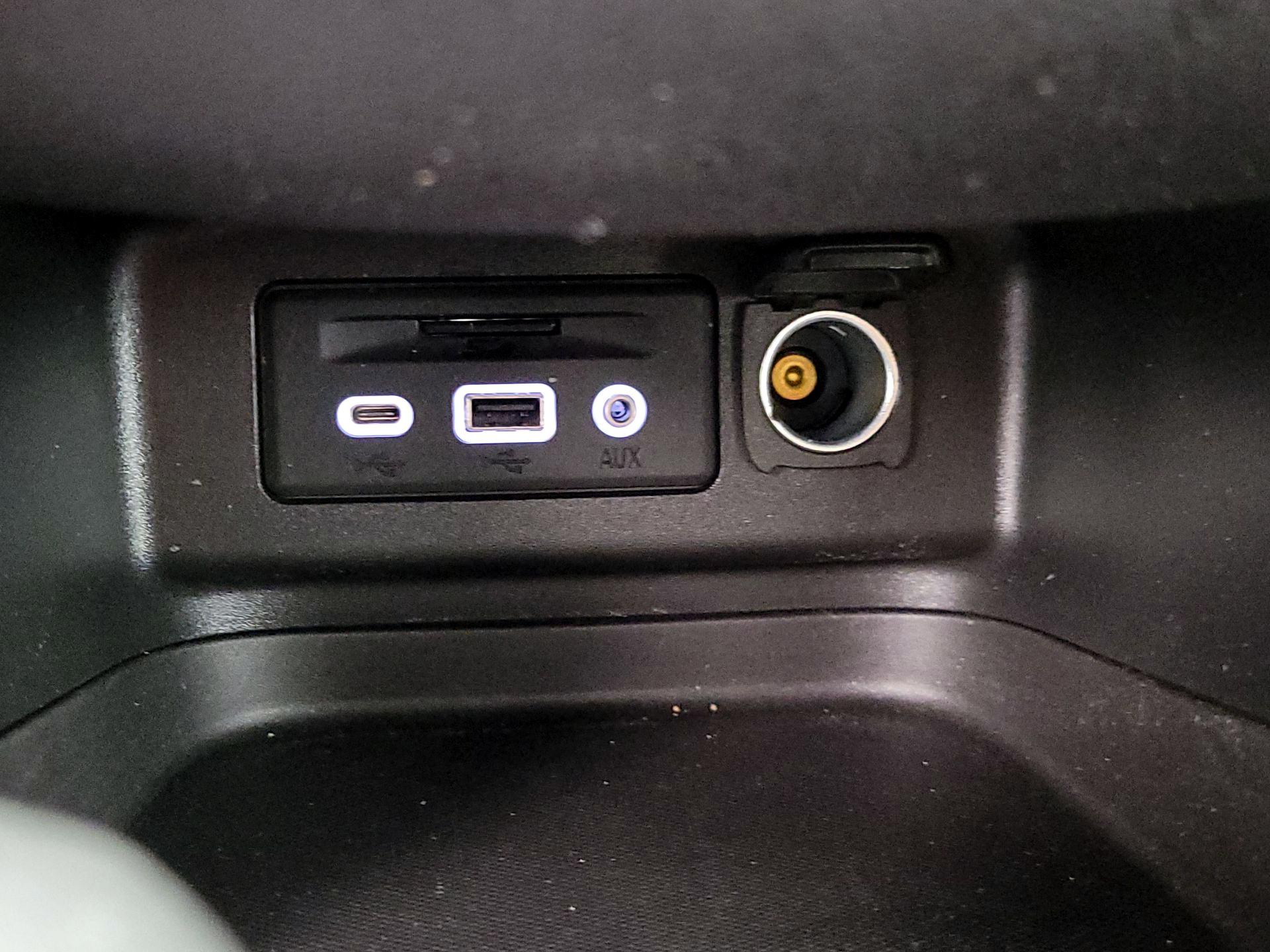 Thumbnail: 2022 Chevrolet Equinox - 19