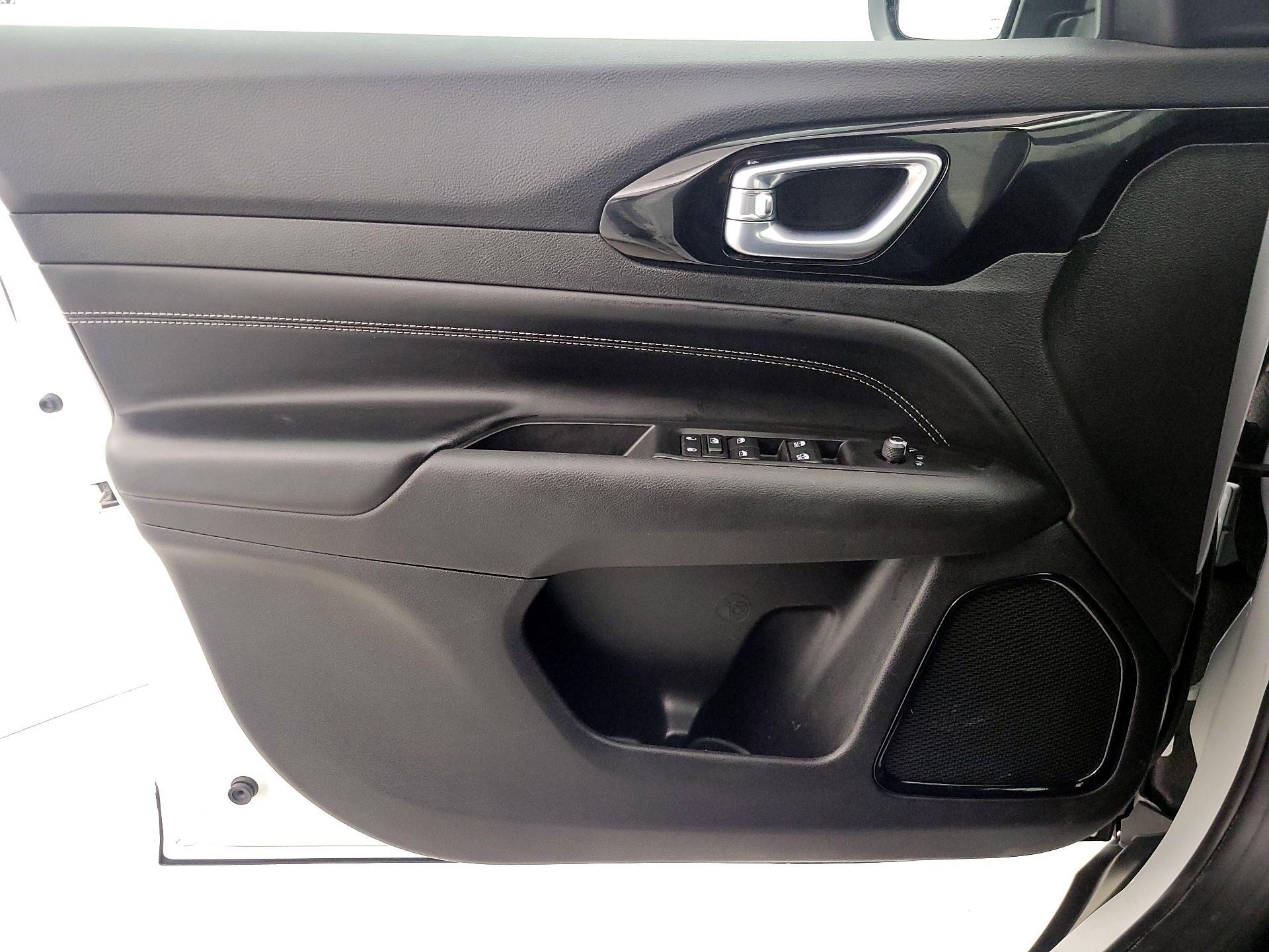 Thumbnail: 2022 Jeep Compass - 12