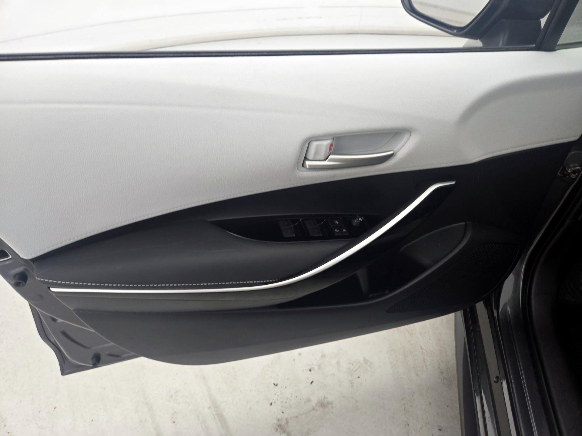 Thumbnail: 2022 Toyota Corolla - 12