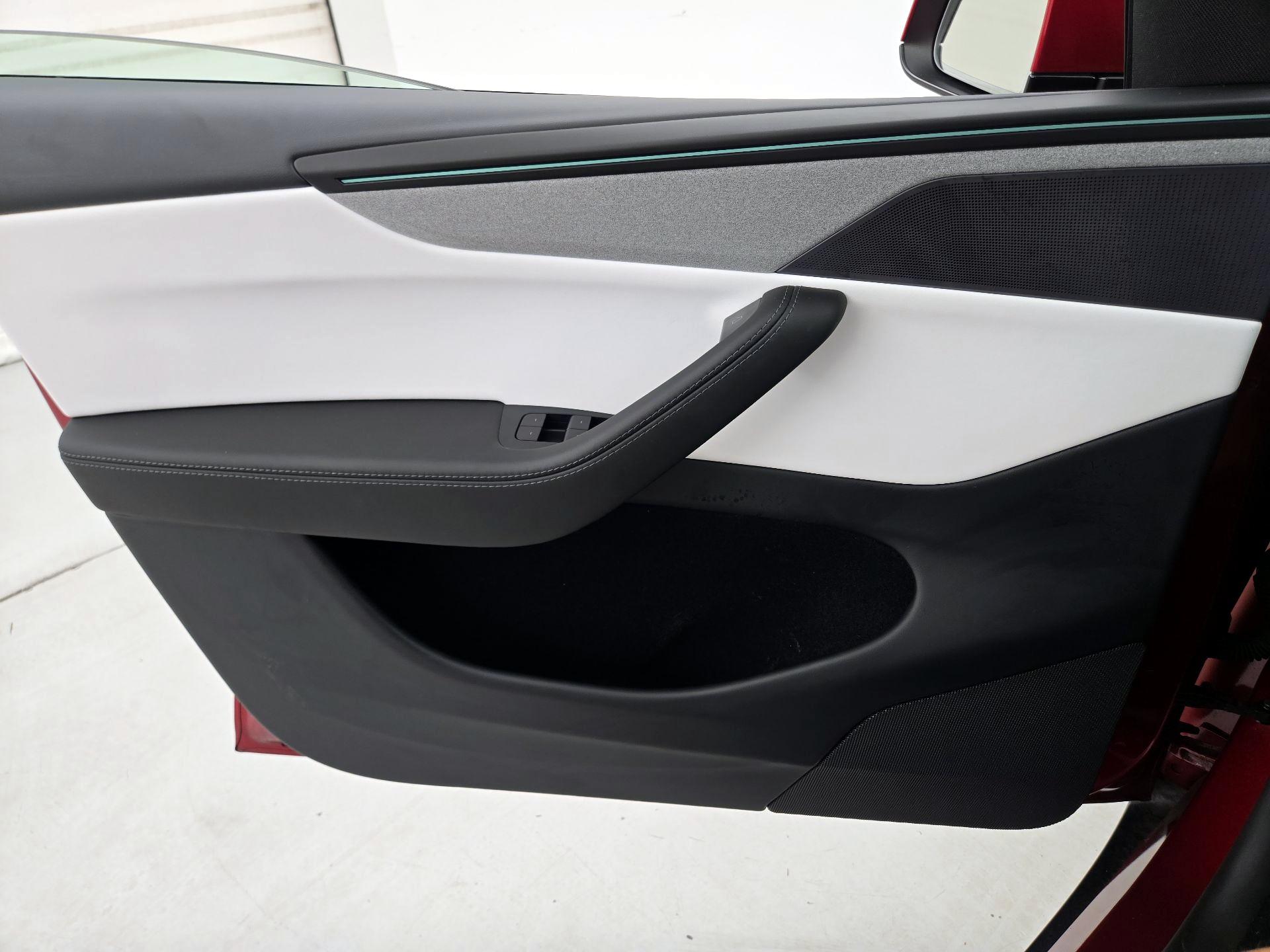 Thumbnail: 2026 Tesla Model Y - 12