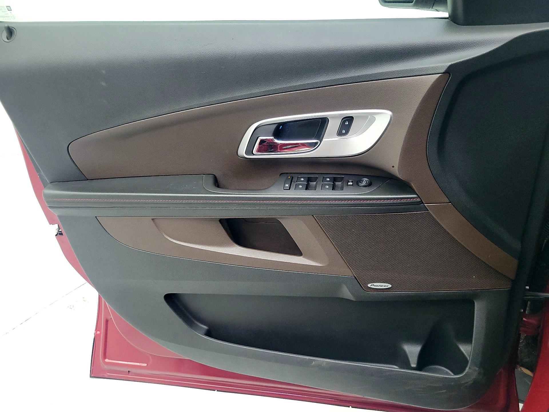 Thumbnail: 2015 Chevrolet Equinox - 10