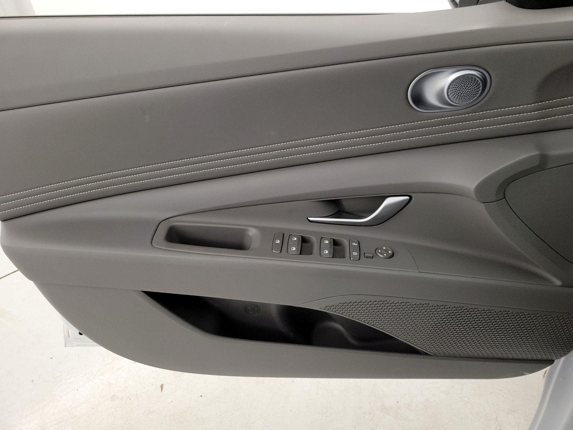 Thumbnail: 2024 Hyundai Elantra - 12