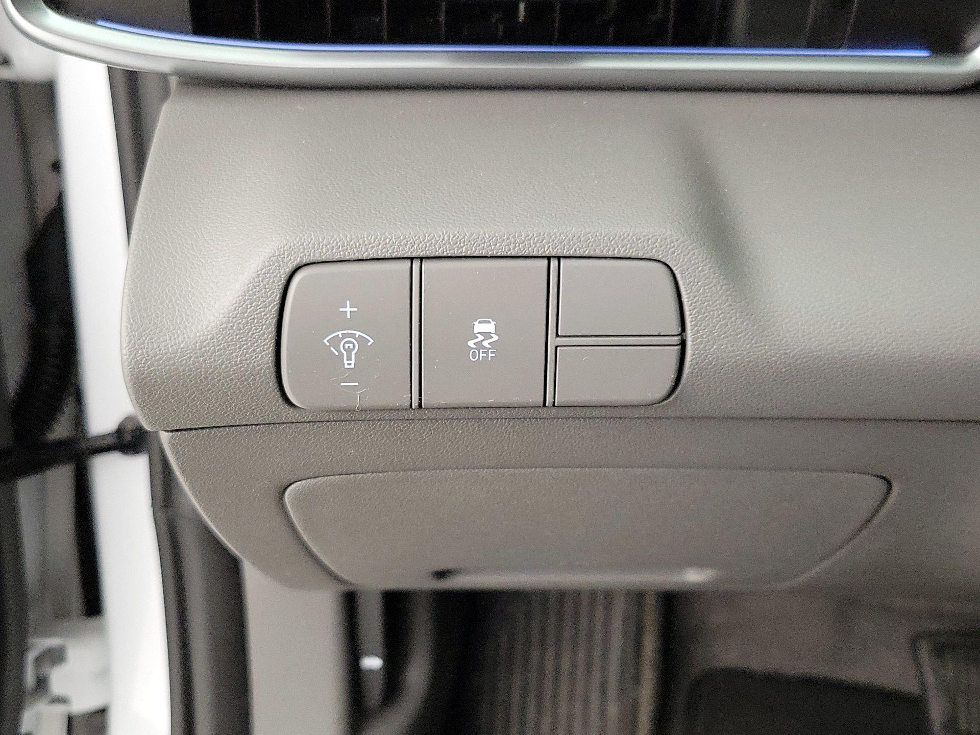 Thumbnail: 2024 Hyundai Elantra - 13