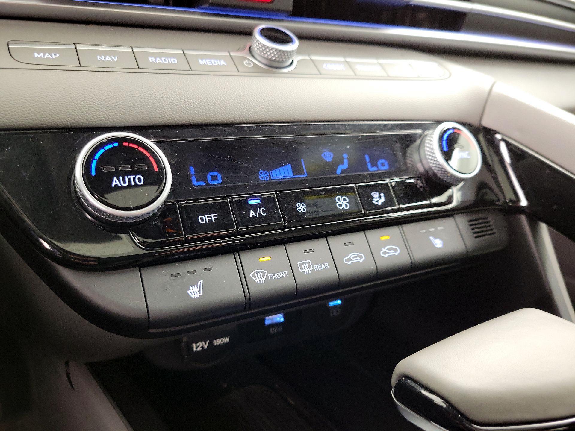 Thumbnail: 2024 Hyundai Elantra - 17