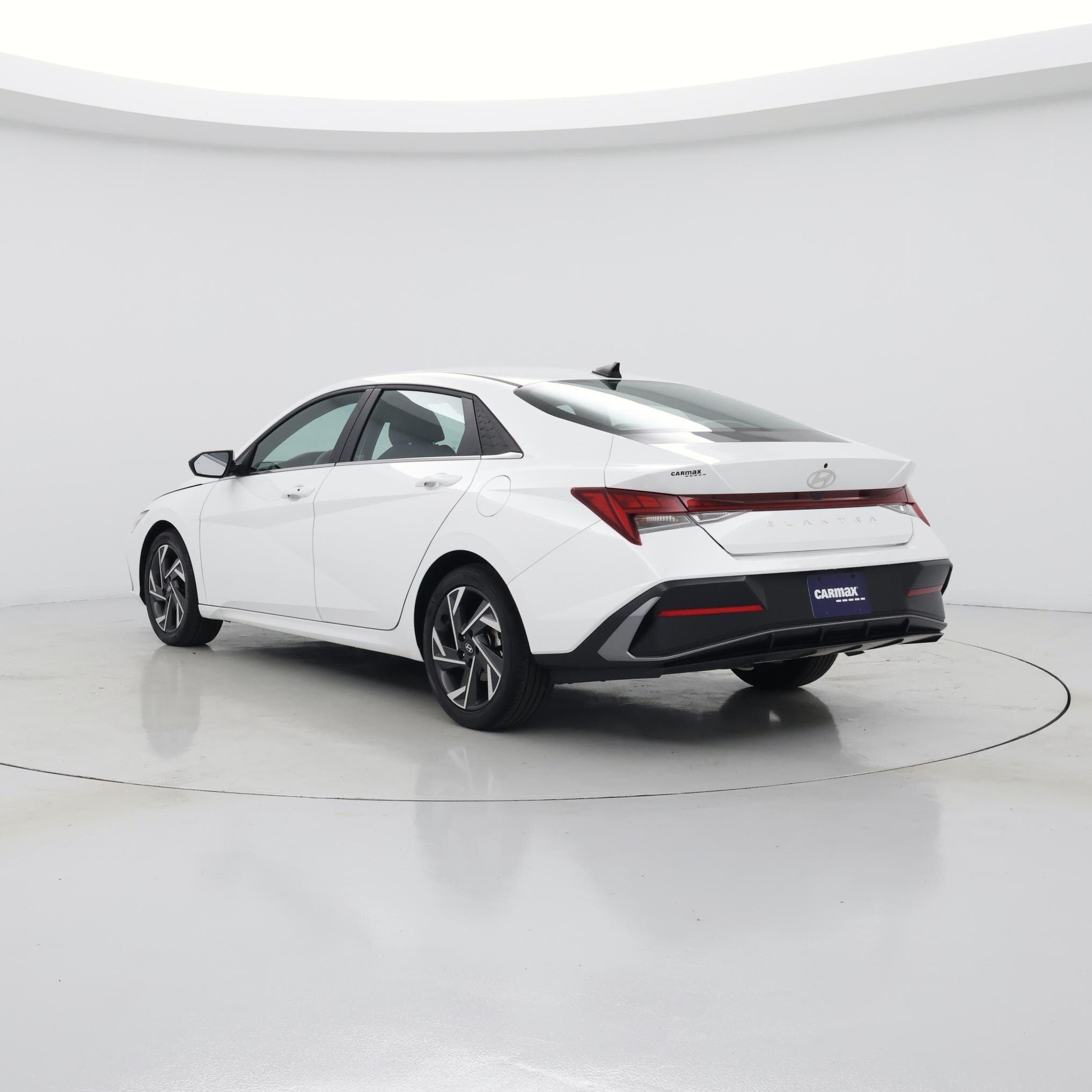 Thumbnail: 2024 Hyundai Elantra - 2