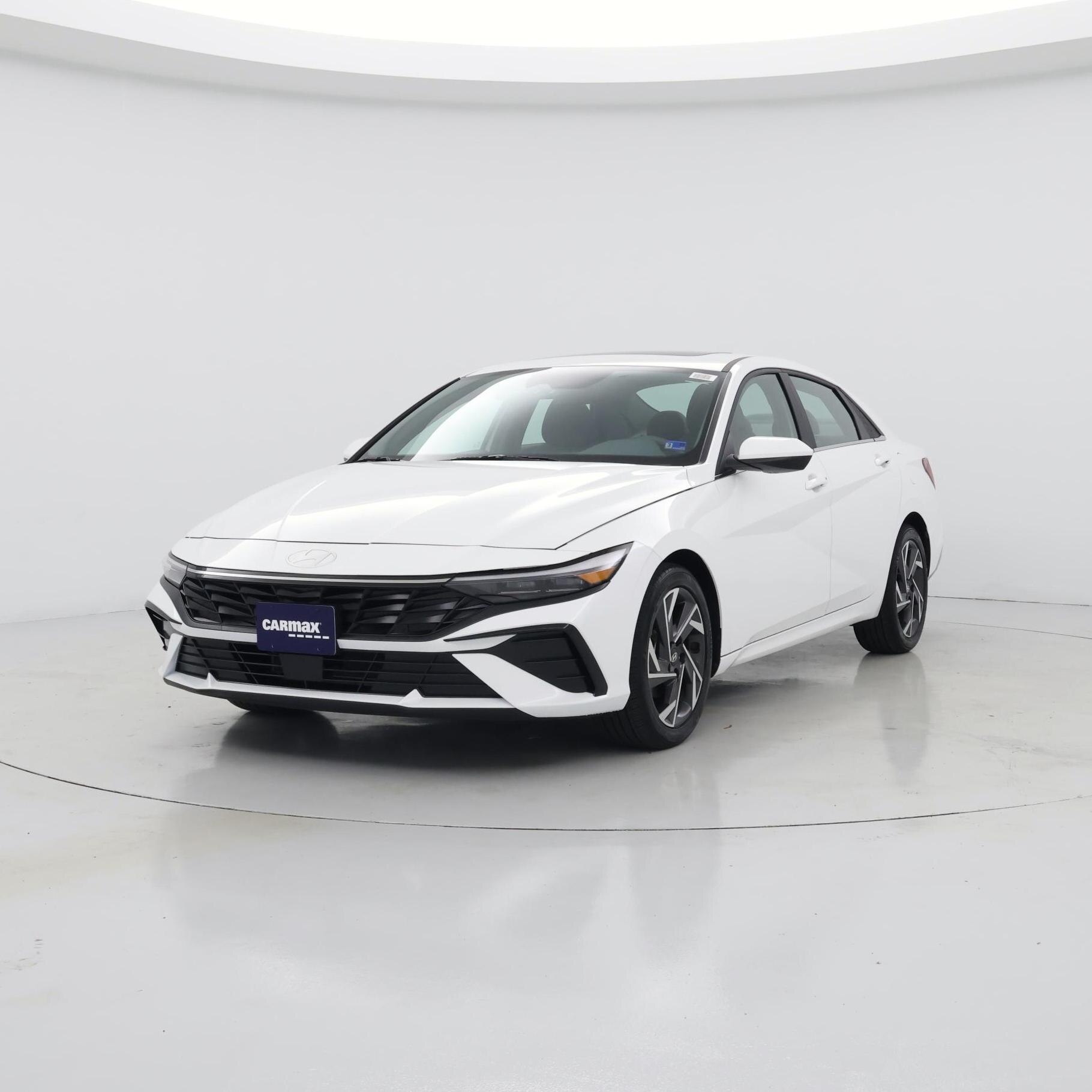 Thumbnail: 2024 Hyundai Elantra - 4