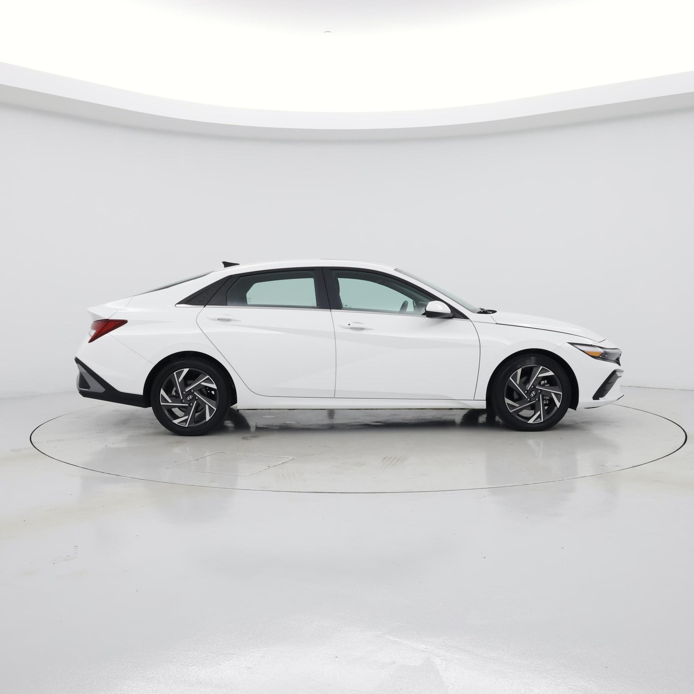 Thumbnail: 2024 Hyundai Elantra - 7