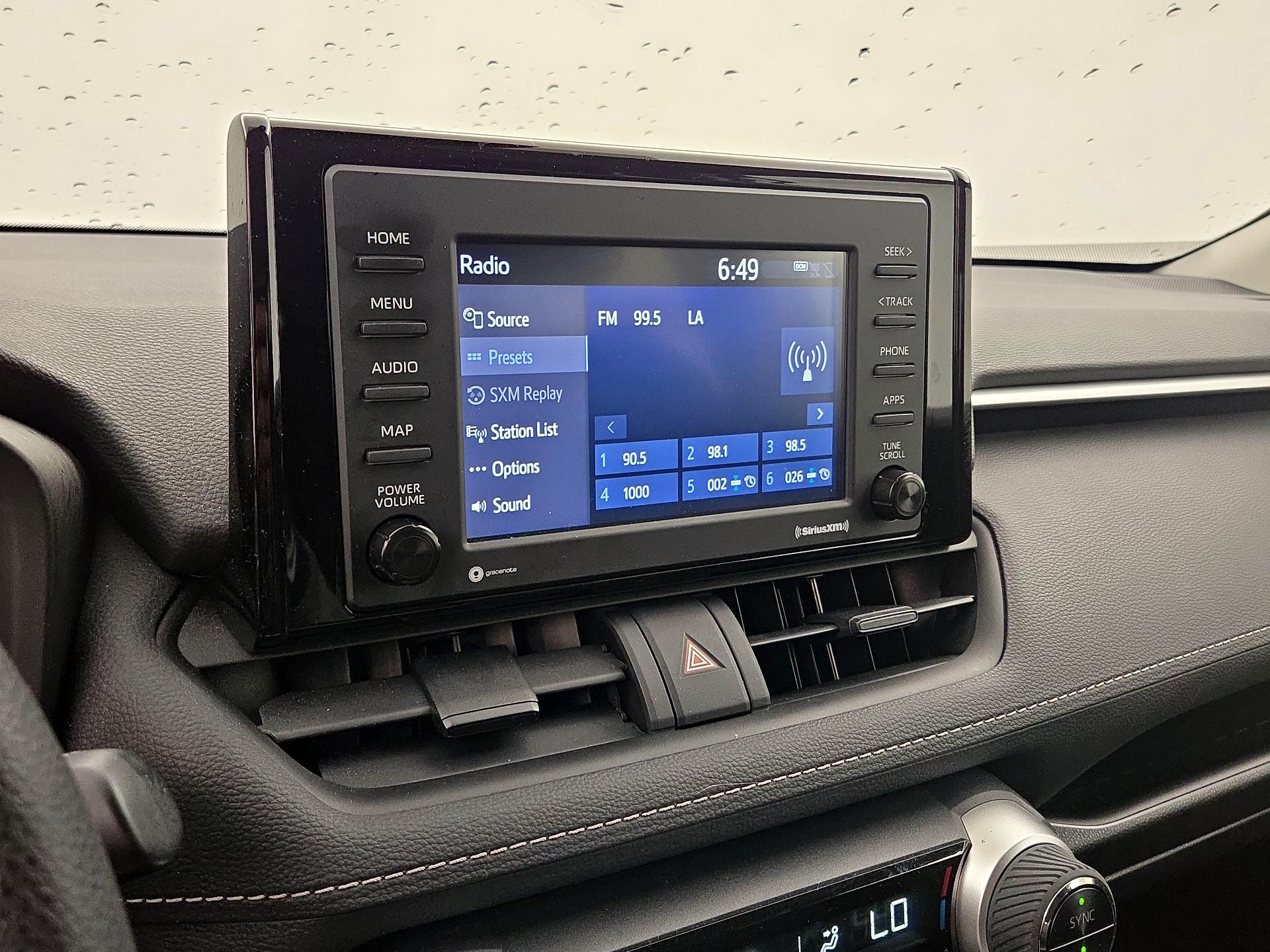 Thumbnail: 2022 Toyota RAV4 - 15