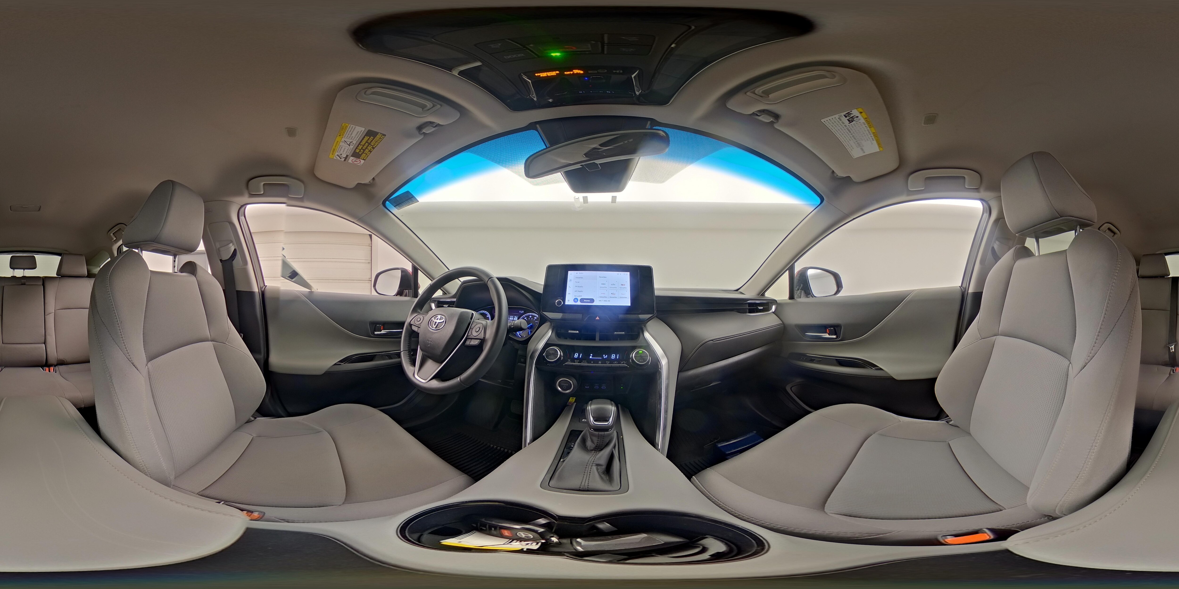 2023 Toyota Venza LE - Photo 25