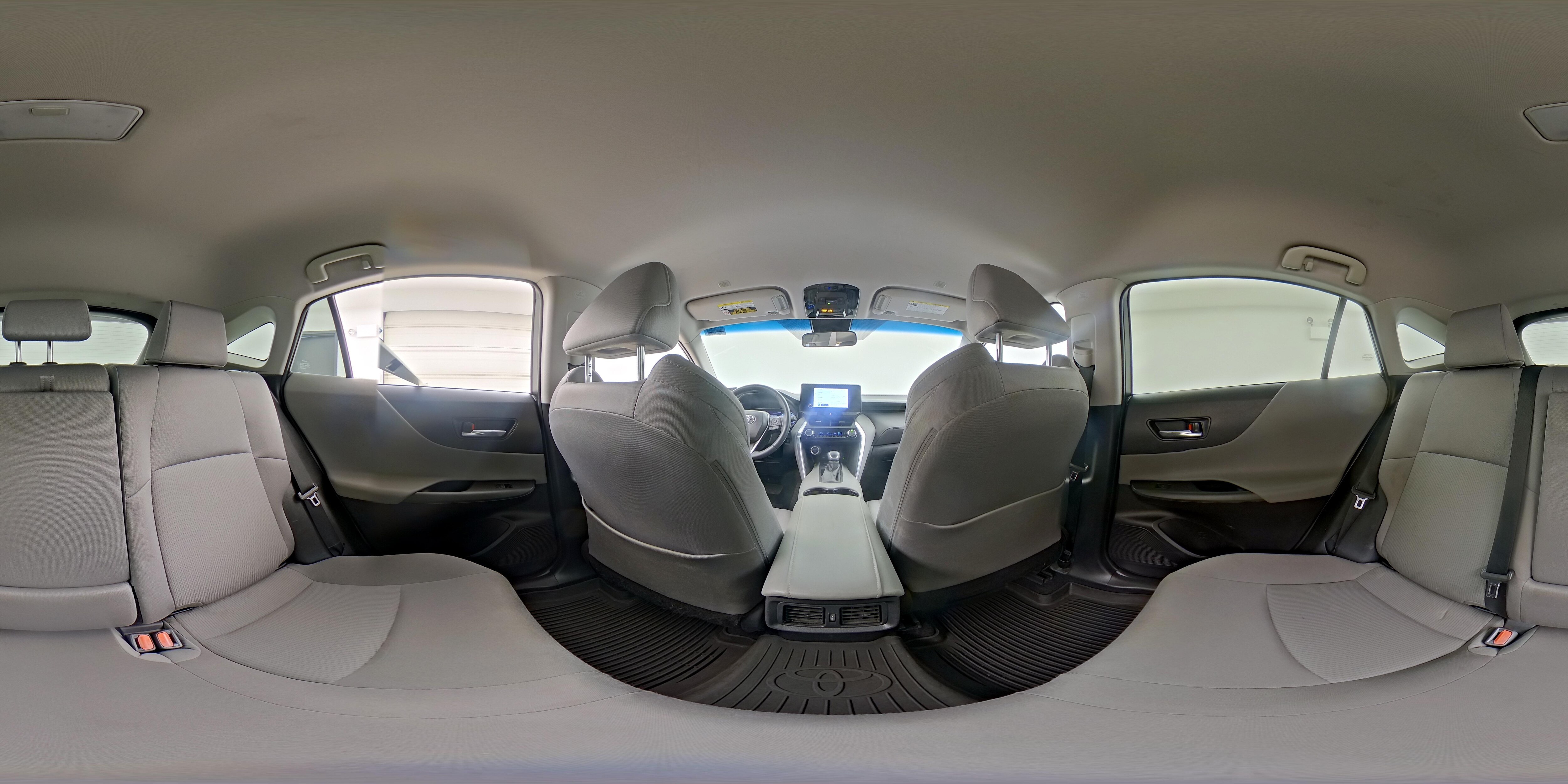 2023 Toyota Venza LE - Photo 26