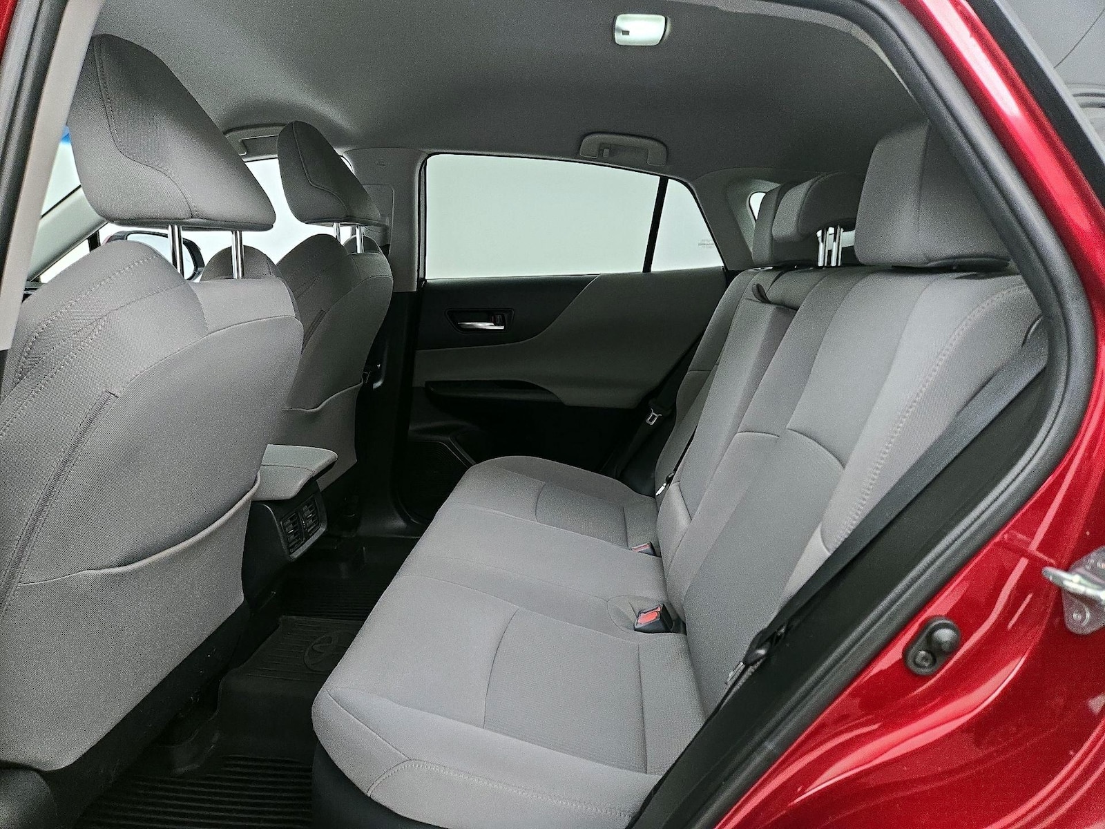2023 Toyota Venza LE - Photo 20