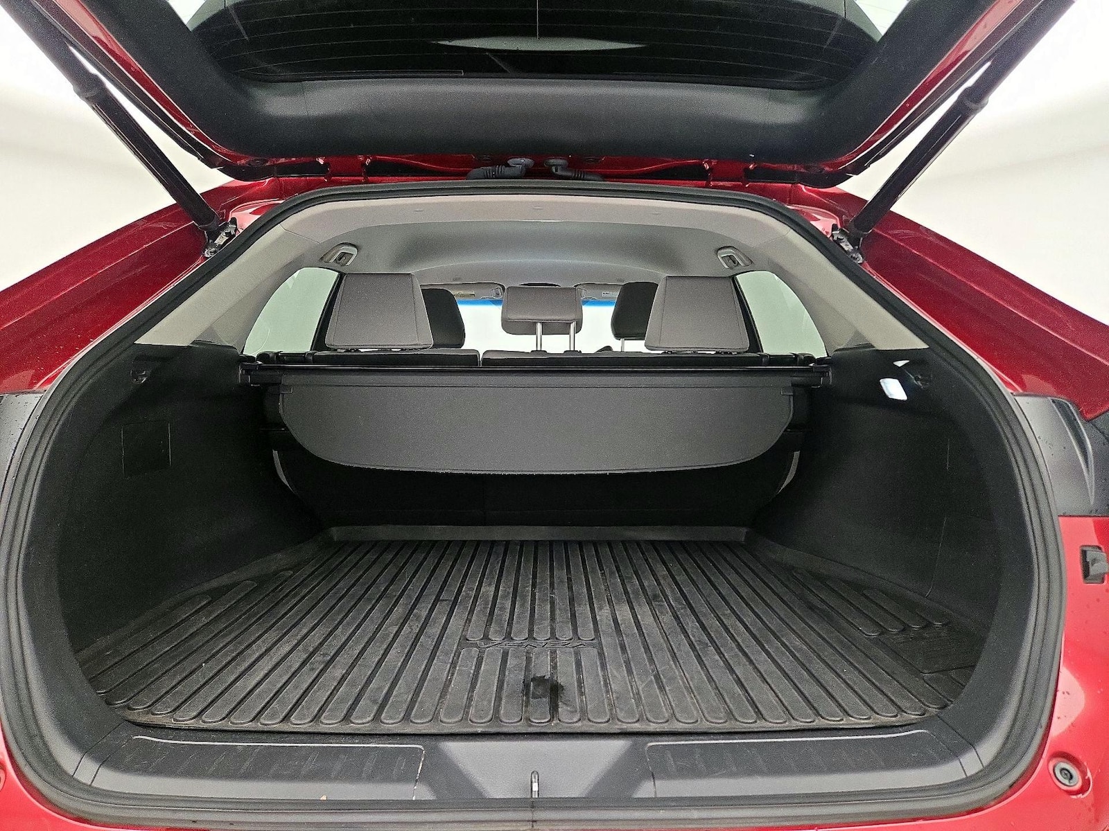2023 Toyota Venza LE - Photo 21