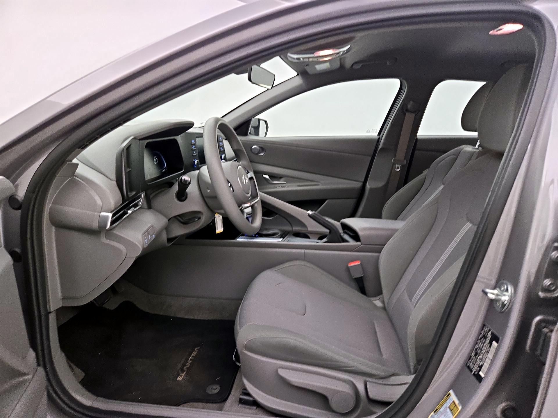 Thumbnail: 2024 Hyundai Elantra - 11