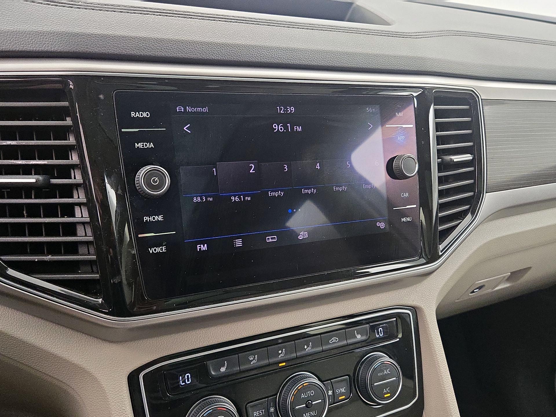 Thumbnail: 2019 Volkswagen Atlas - 16