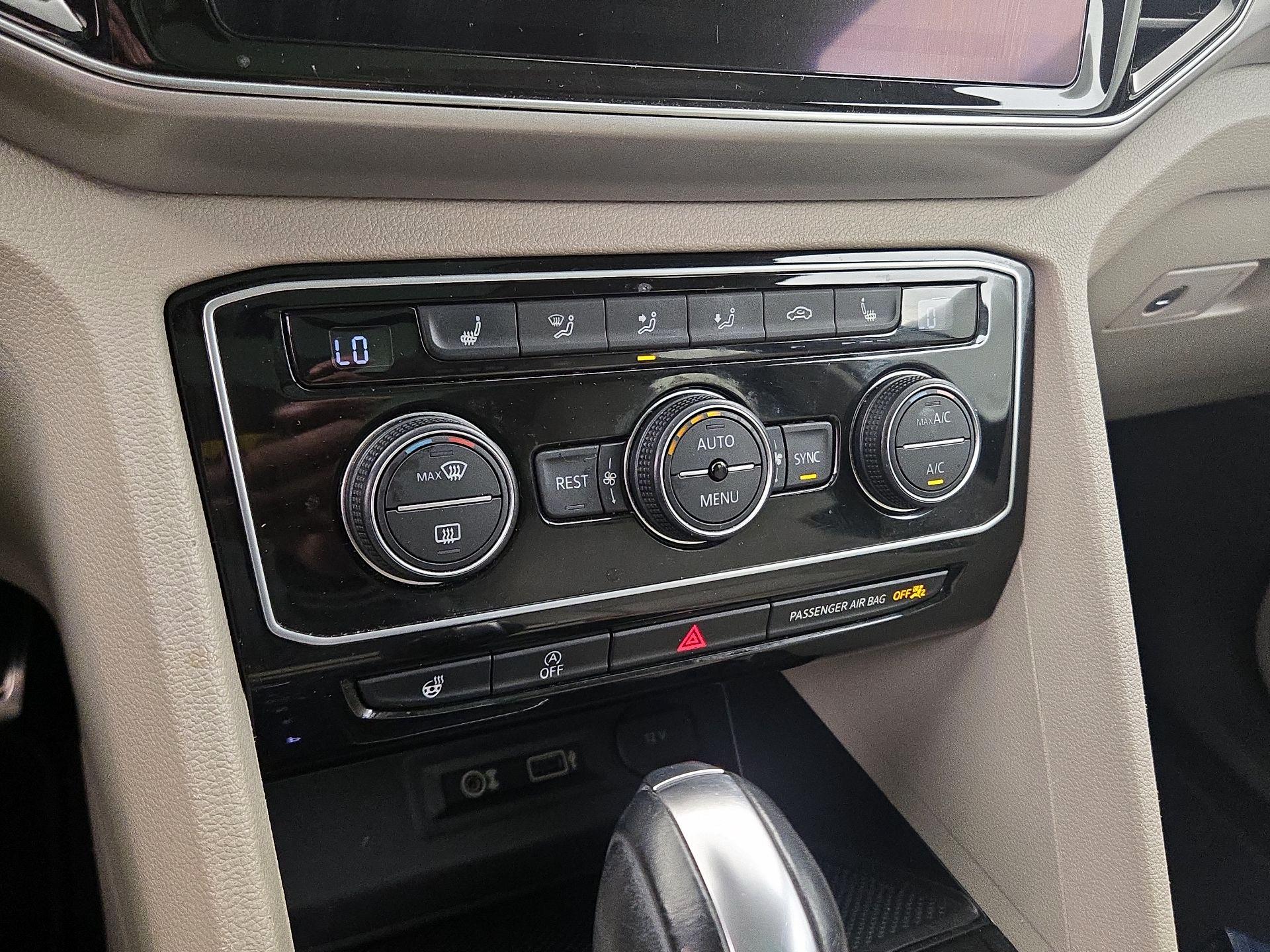 Thumbnail: 2019 Volkswagen Atlas - 17