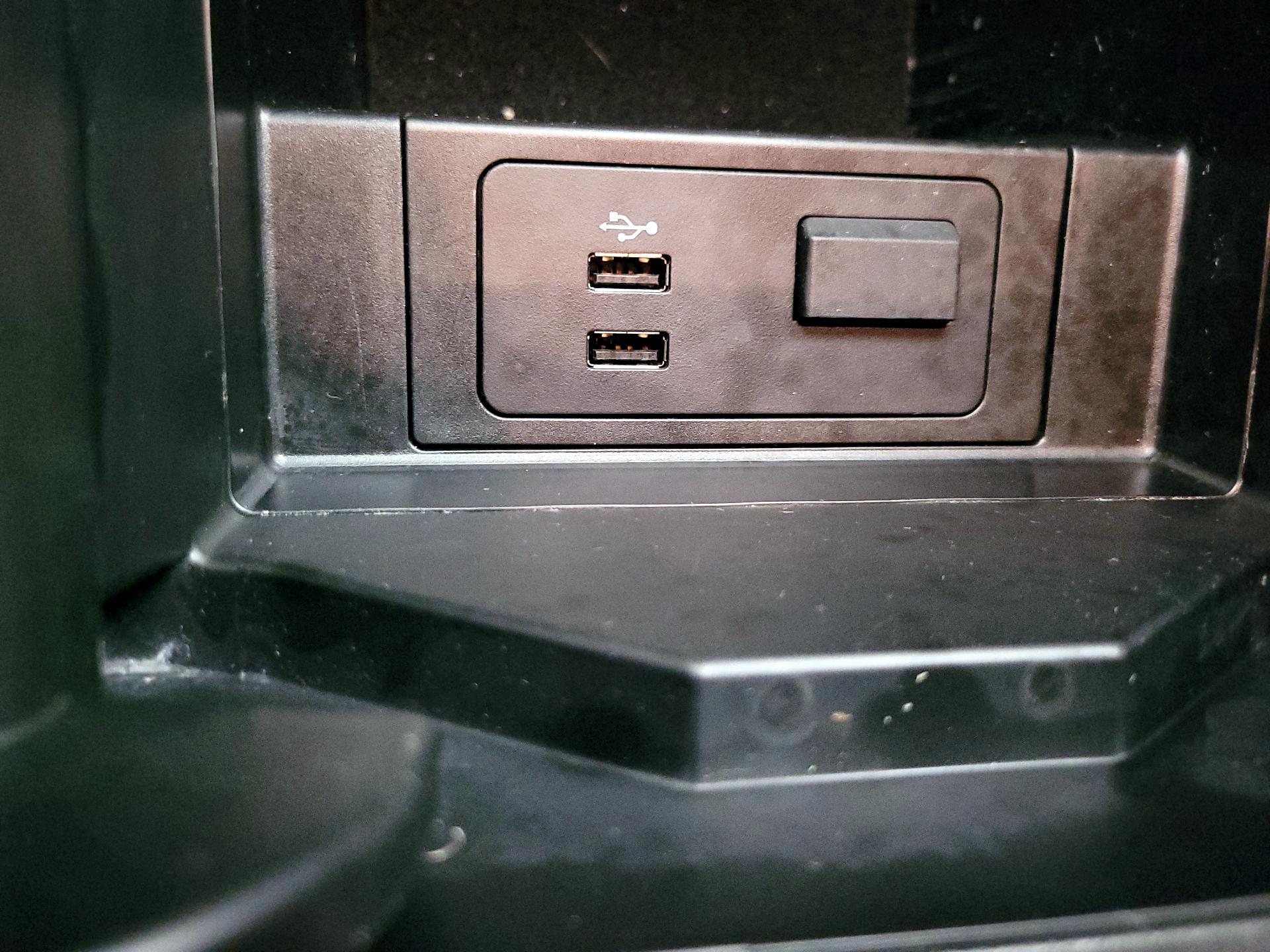 Thumbnail: 2023 Mazda CX-9 - 18